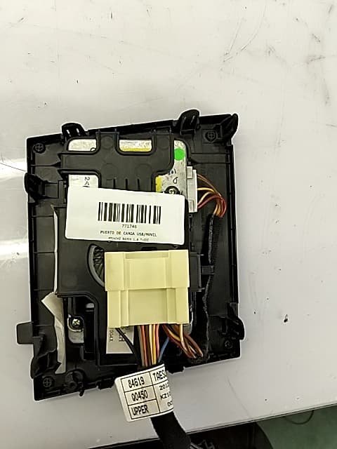 Recambio HYUNDAI BAYON ref. 95560Q0000 2