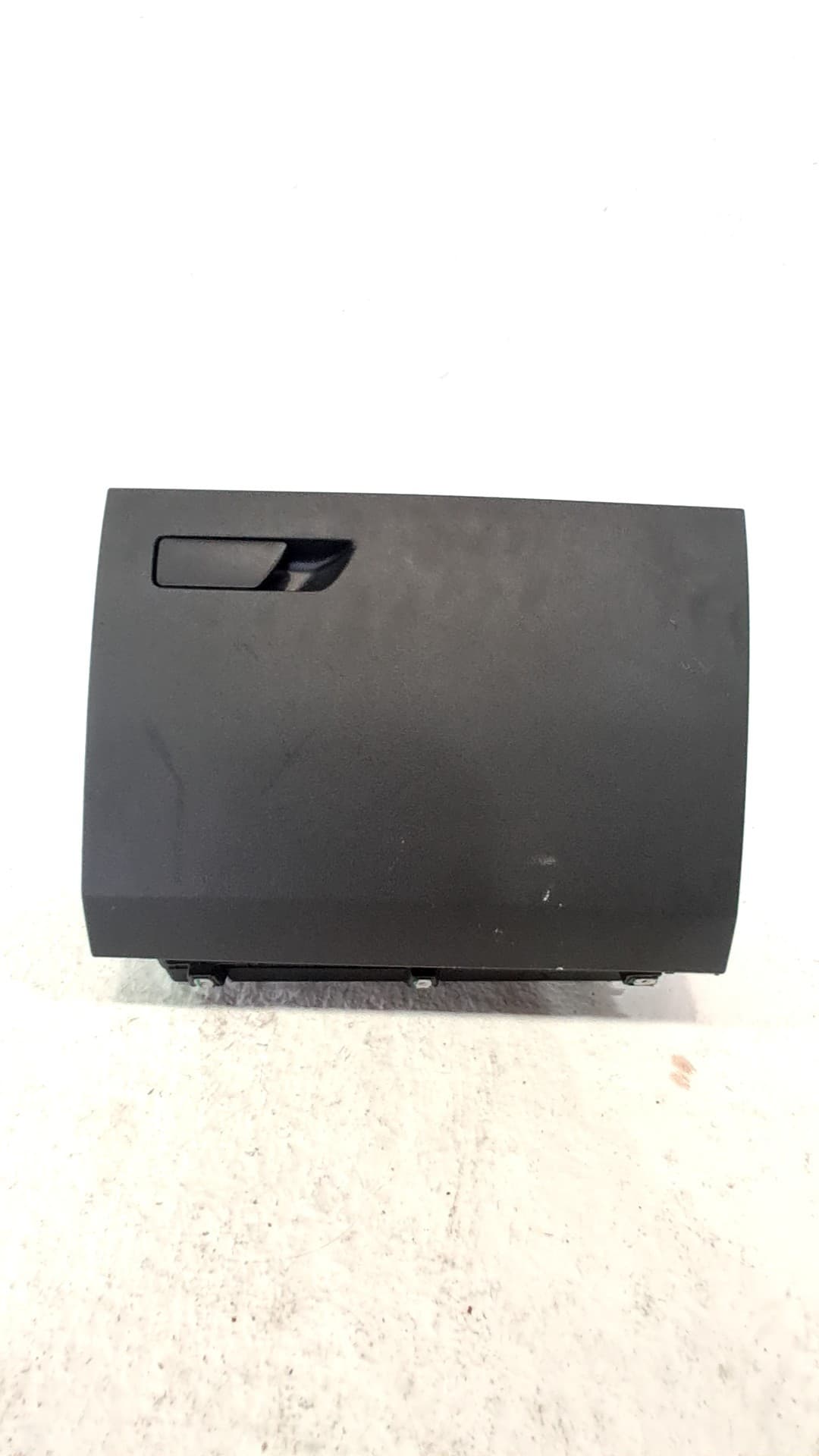 Guantera SEAT LEON (5F1)