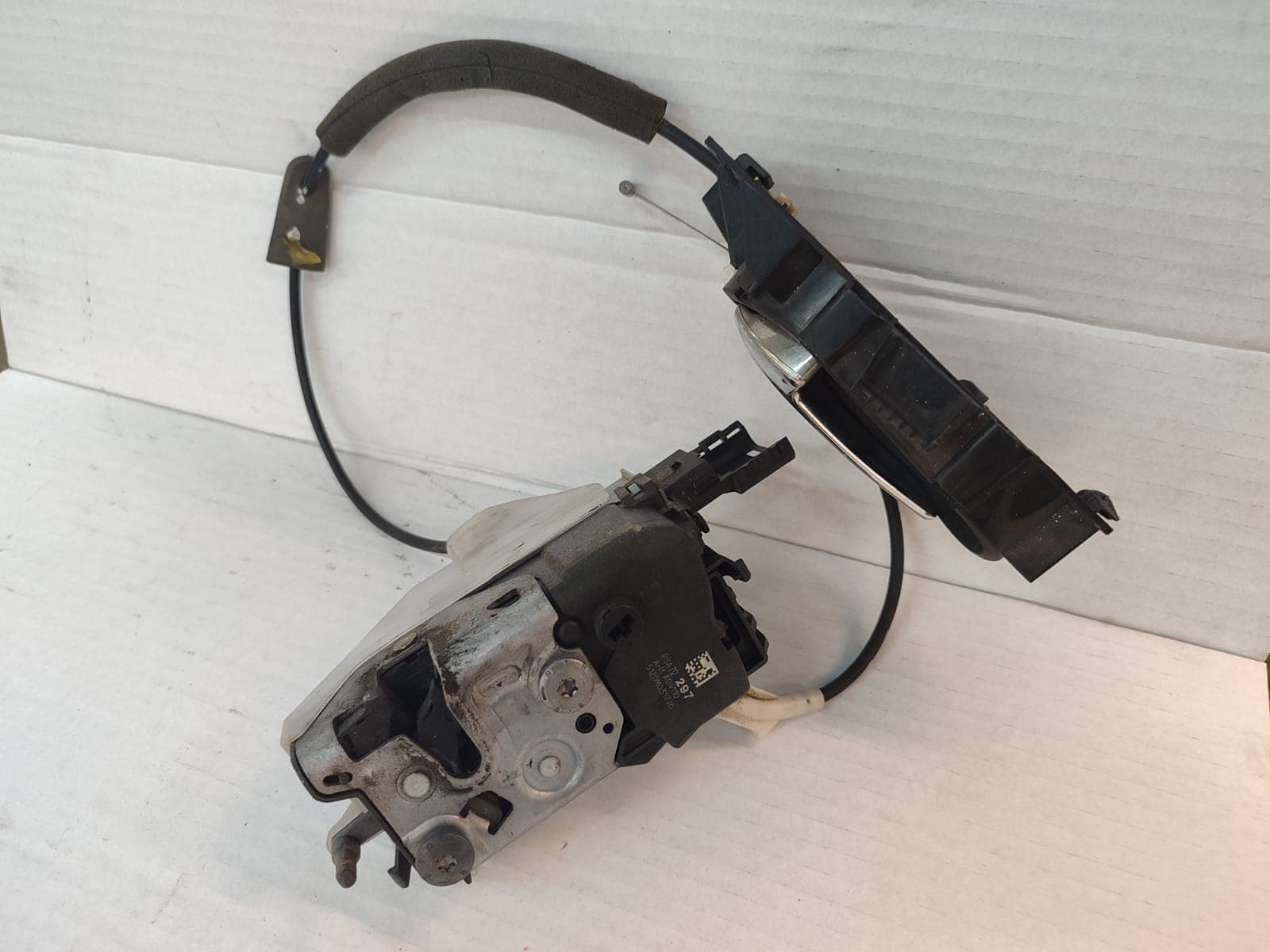 Cerradura puerta trasera izquierda PEUGEOT 3008 2