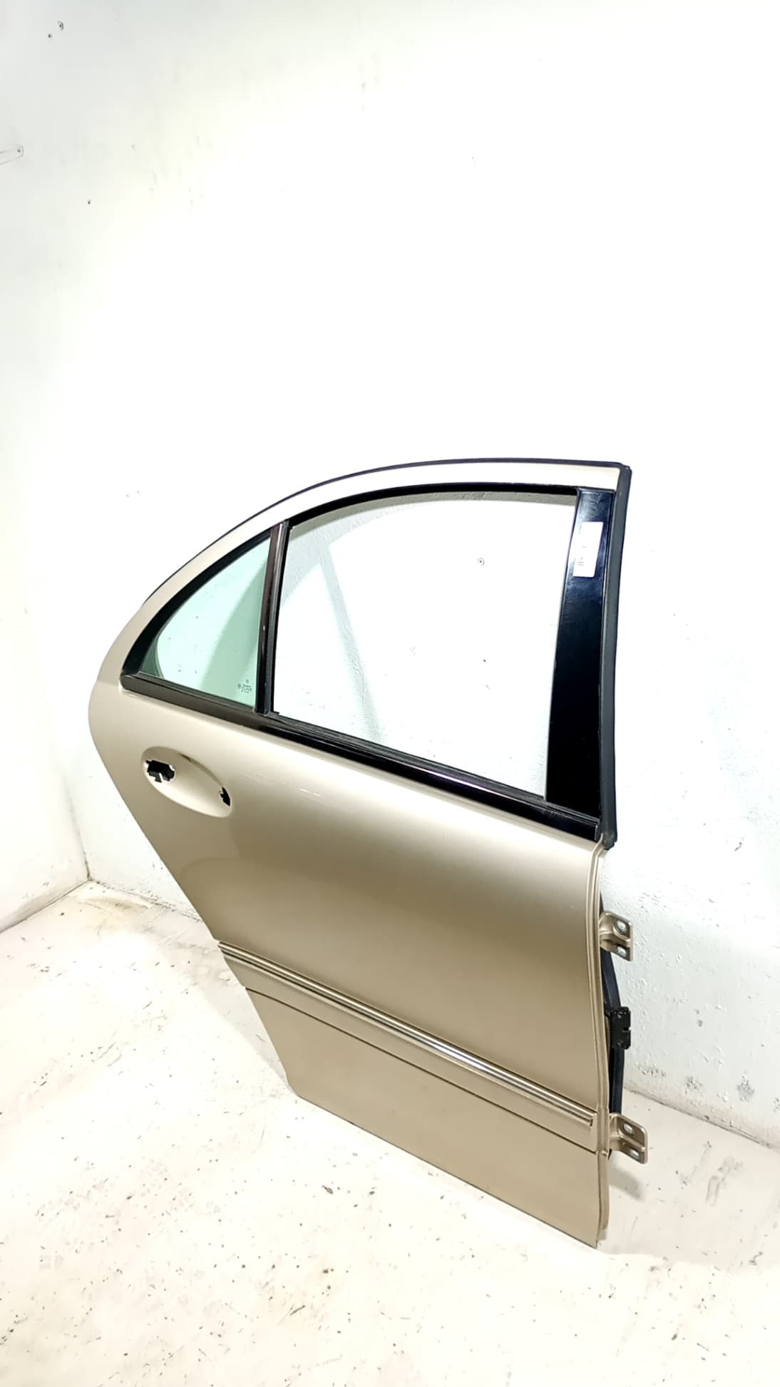Puerta trasera derecha MERCEDES-BENZ CLASE C (W203) BERLINA 4