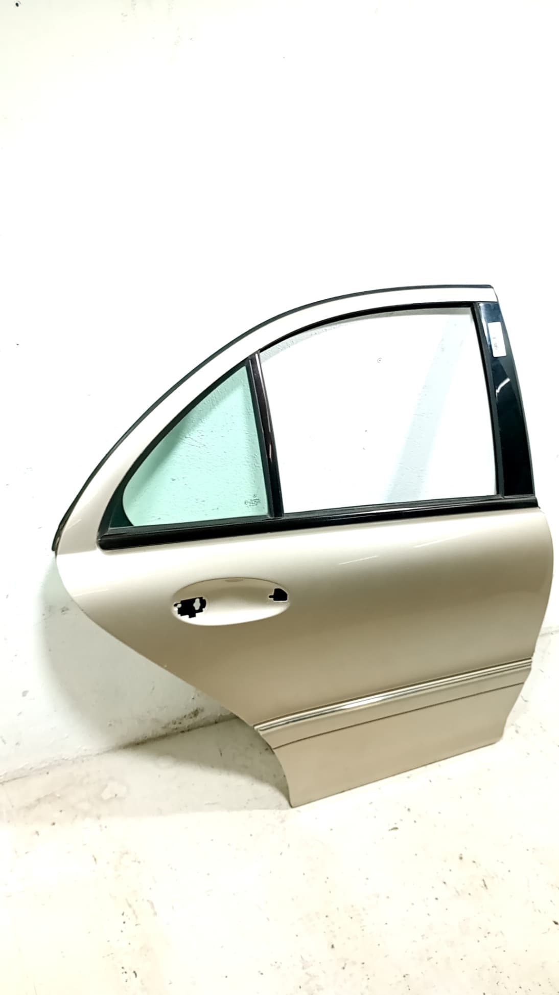 Puerta trasera derecha MERCEDES-BENZ CLASE C (W203) BERLINA 3
