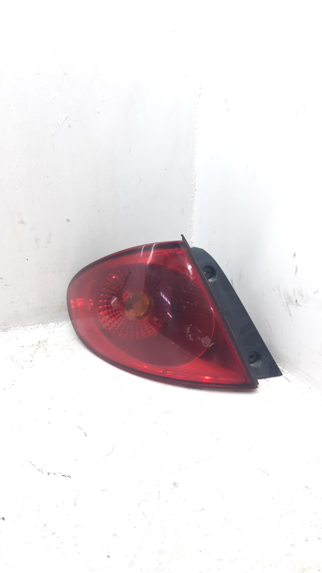 Piloto trasero izquierdo SEAT TOLEDO (5P2)