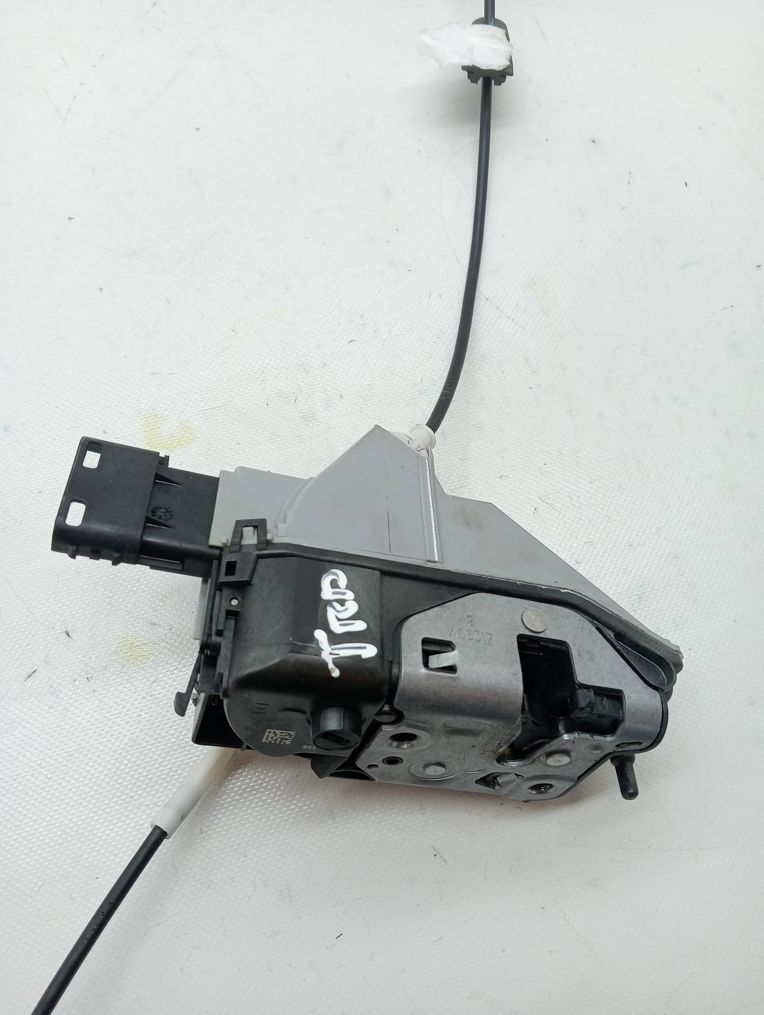 Cerradura puerta trasera derecha PEUGEOT 3008 2