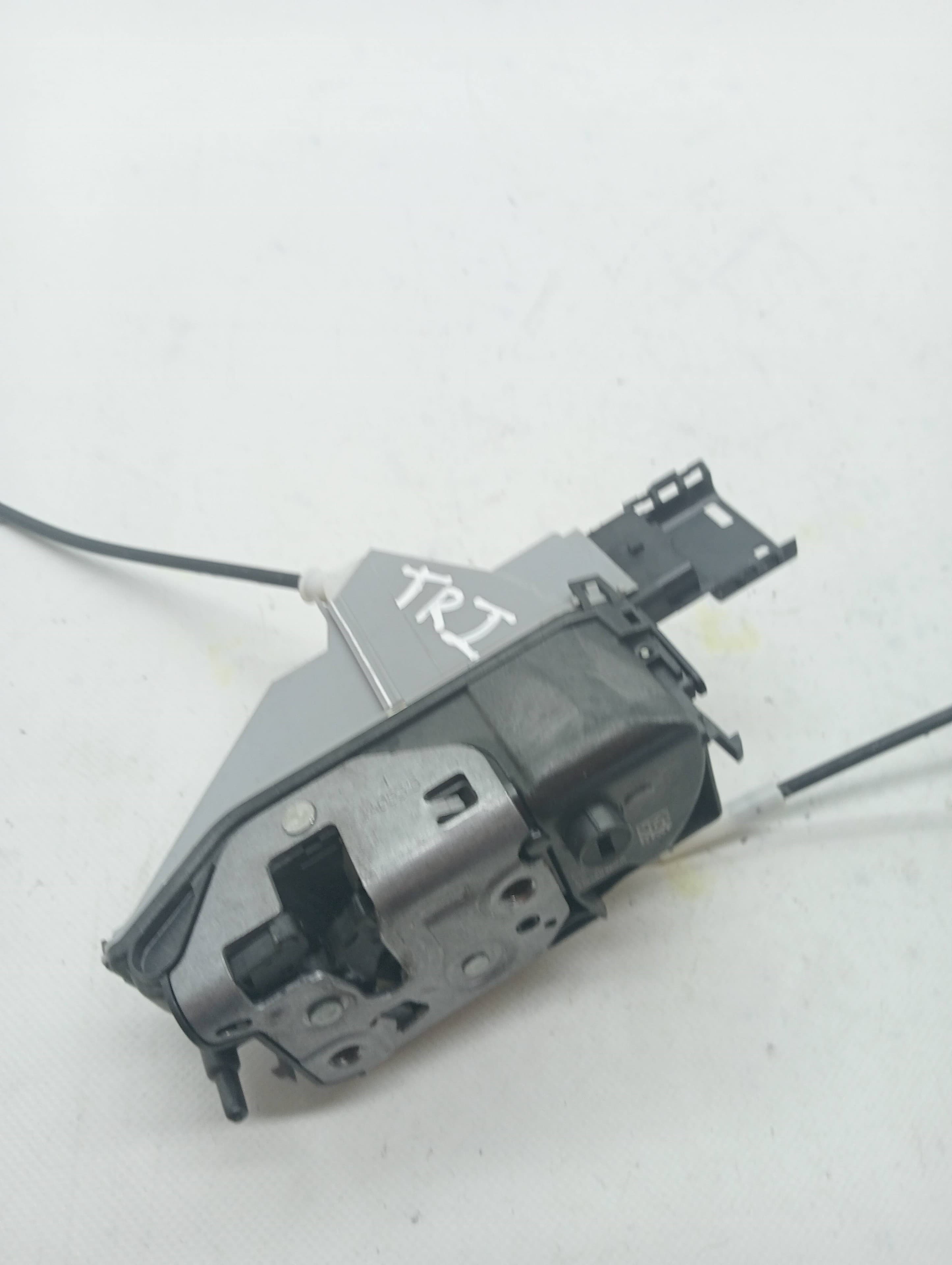 Cerradura puerta trasera izquierda PEUGEOT 3008 2