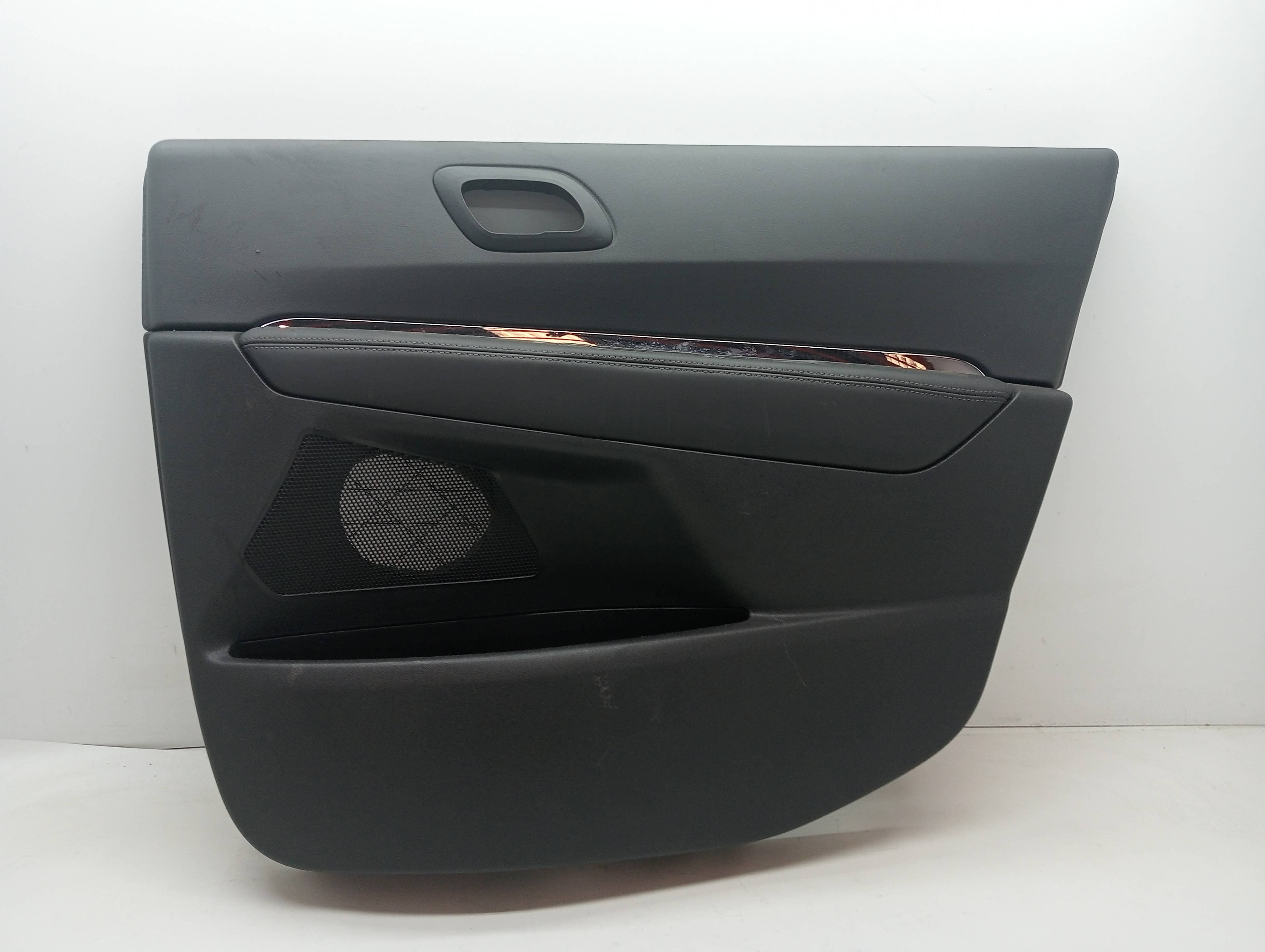 Guarnecido puerta delantera derecha PEUGEOT 3008 2