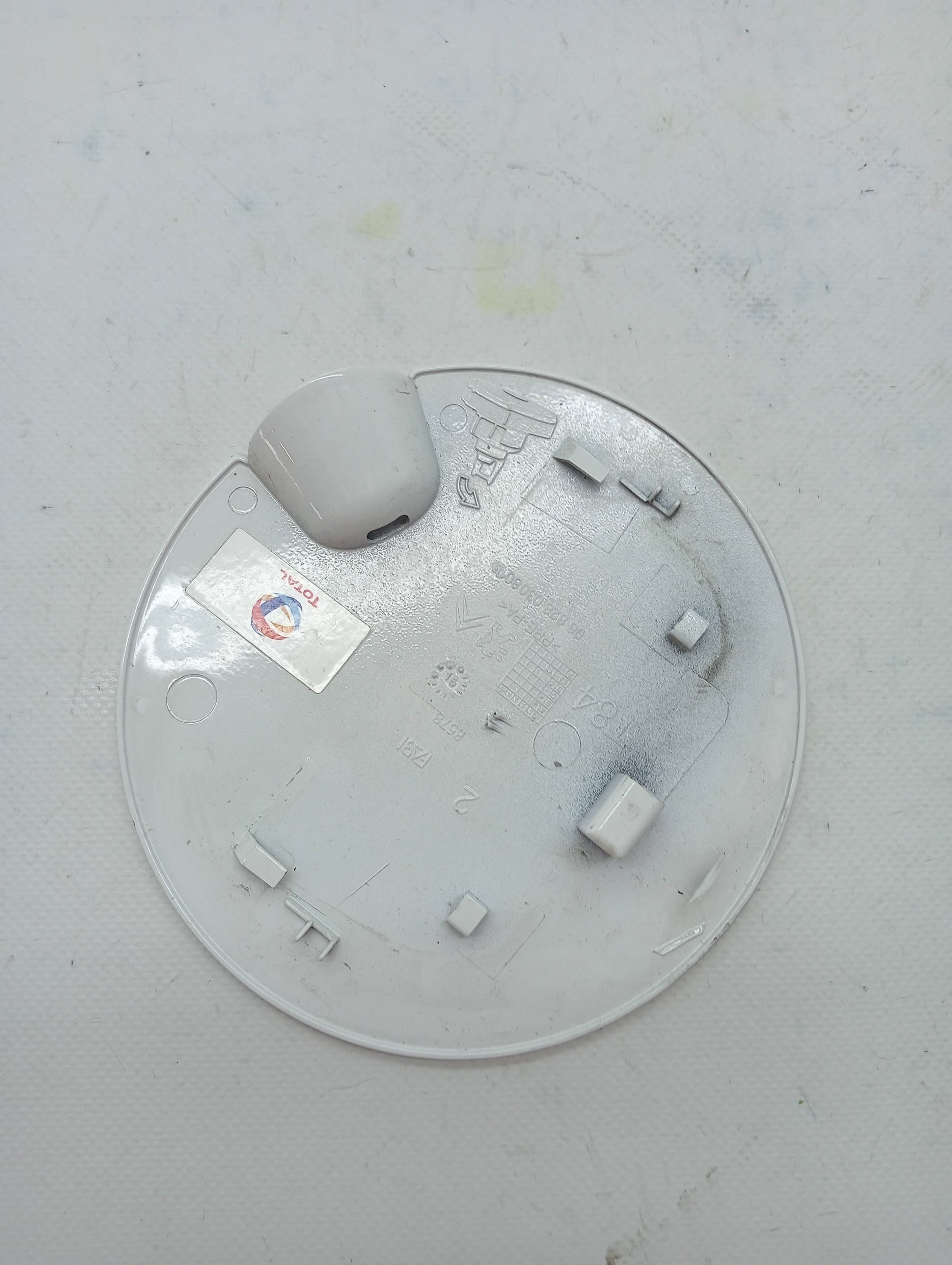 Tapa exterior combustible PEUGEOT 3008 2