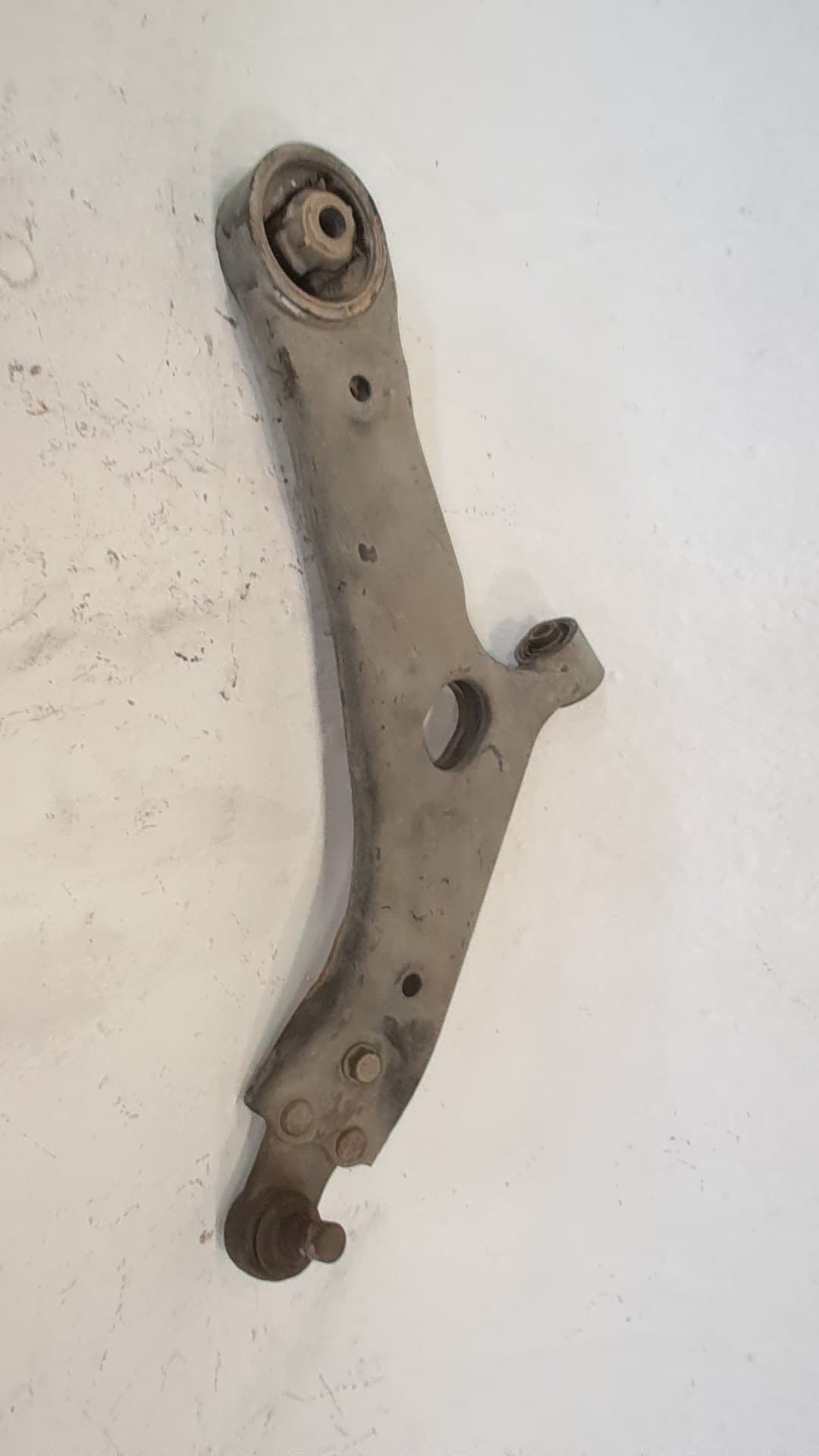 Brazo suspension inferior delantero derecho HYUNDAI IX35