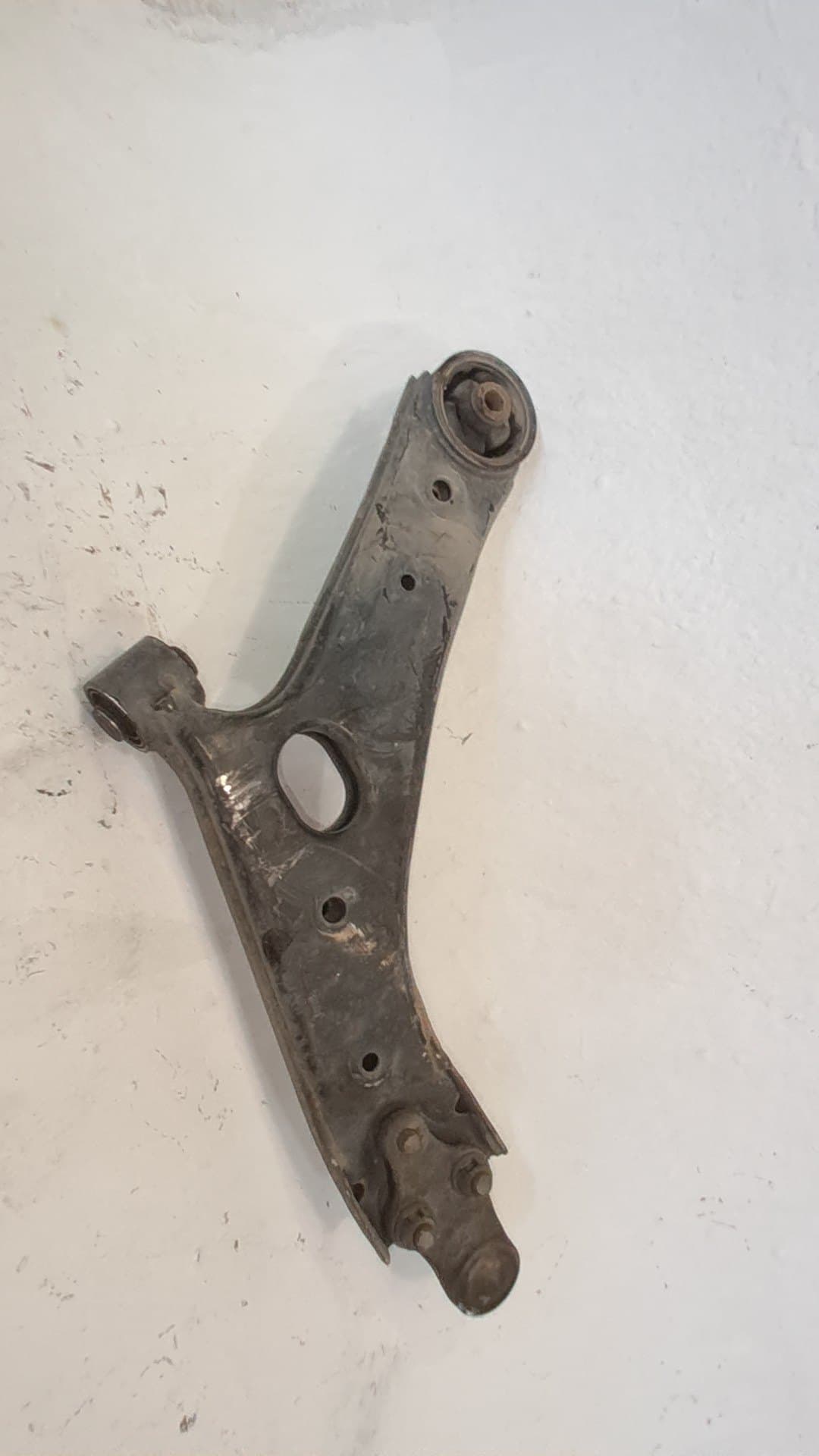 Brazo suspension inferior delantero derecho HYUNDAI IX35 2