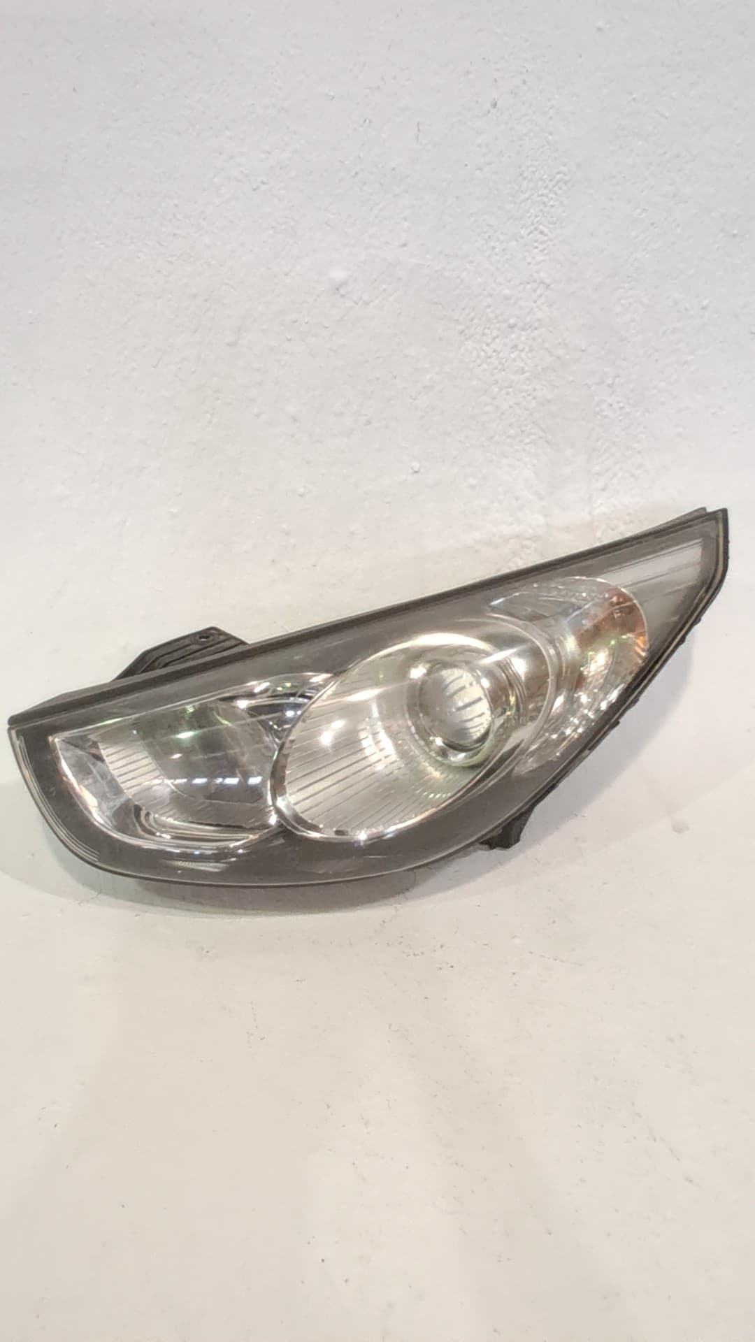 Faro izquierdo HYUNDAI IX35