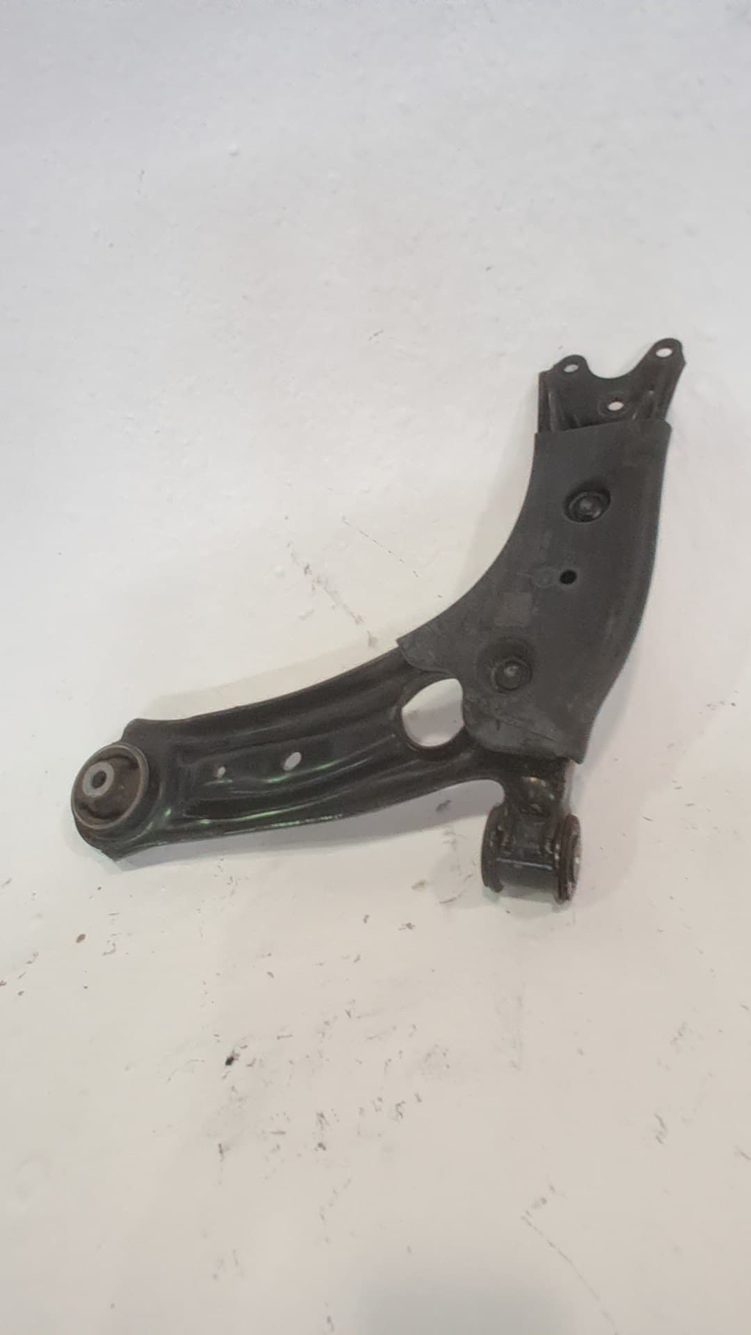 Brazo suspension inferior delantero derecho SEAT ATECA (KH7) 3