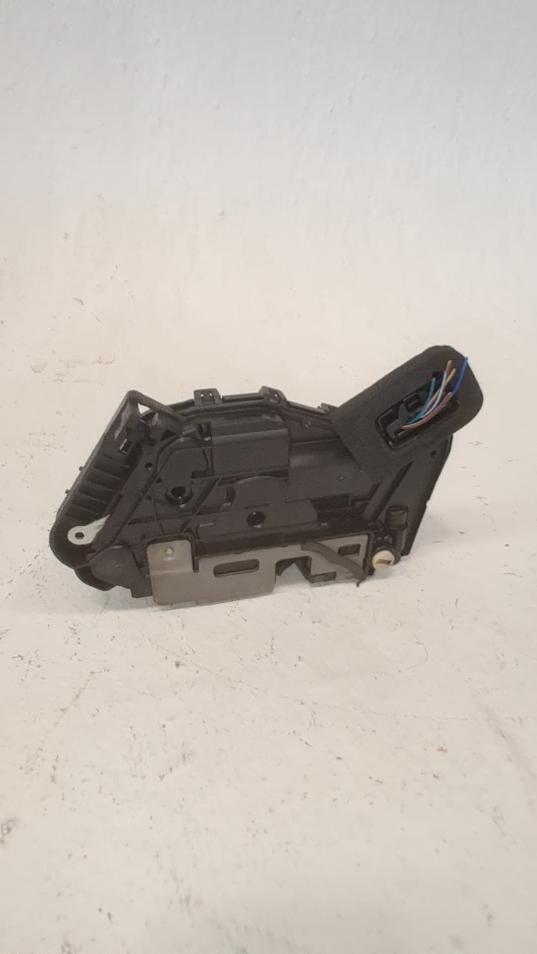 Cerradura puerta trasera derecha SEAT ATECA (KH7) 3