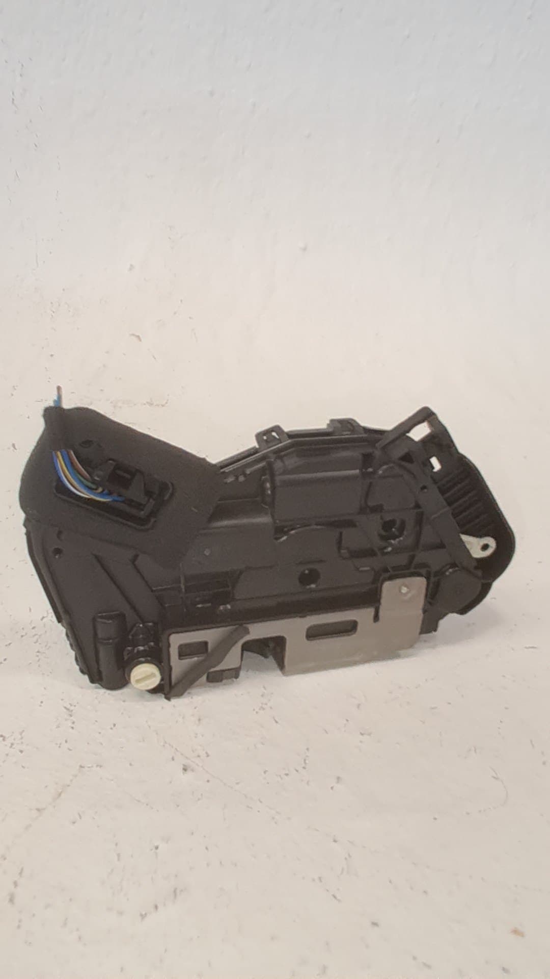 Cerradura puerta trasera izquierda SEAT ATECA (KH7) 3