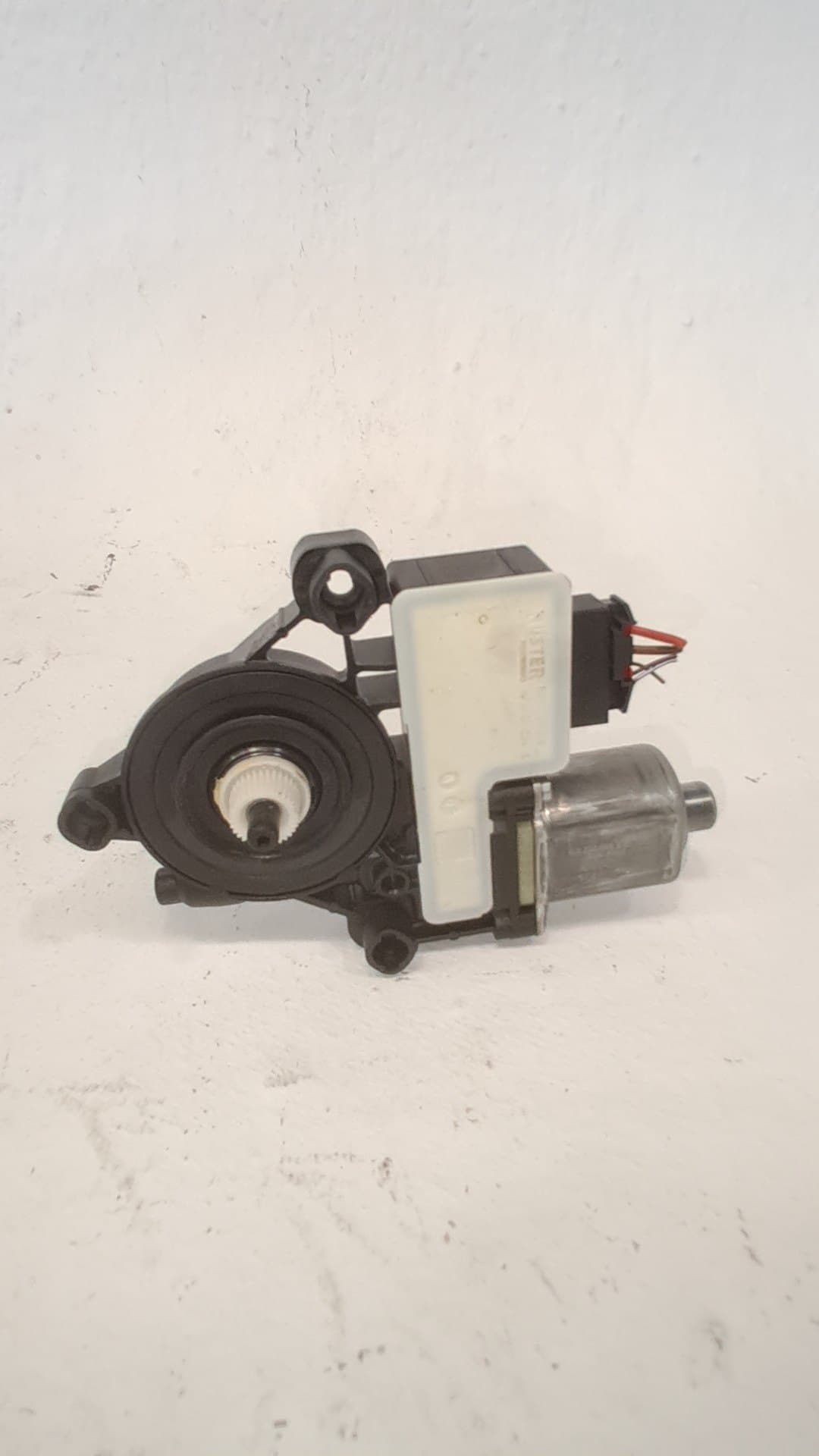 Motor elevalunas trasero derecho SEAT ATECA (KH7)