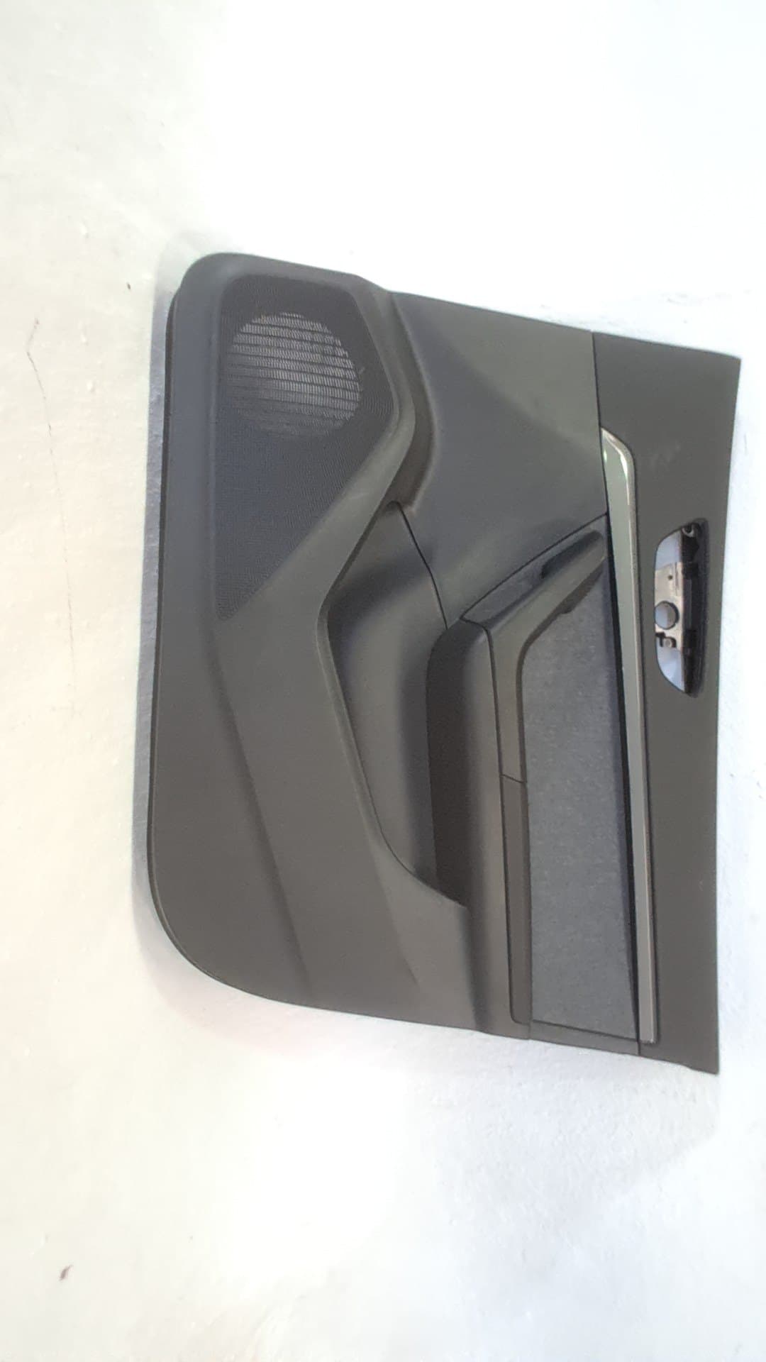 Guarnecido puerta delantera derecha SEAT ATECA (KH7)