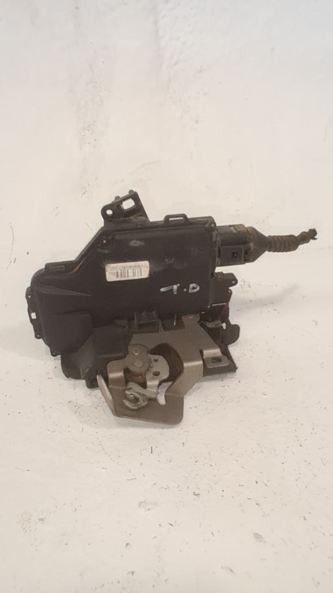 Cerradura puerta trasera derecha AUDI A4 BERLINA (8E)