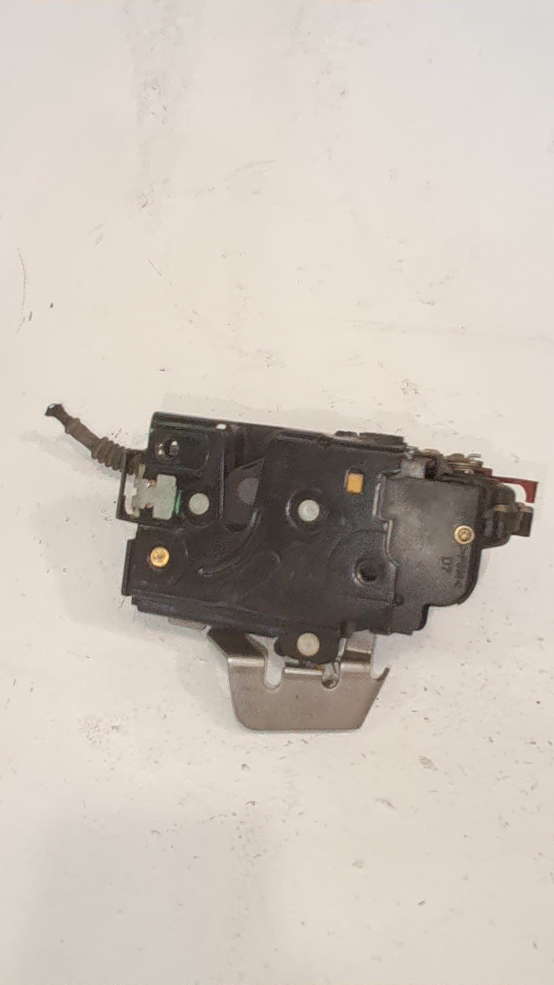 Cerradura puerta trasera derecha AUDI A4 BERLINA (8E) 2
