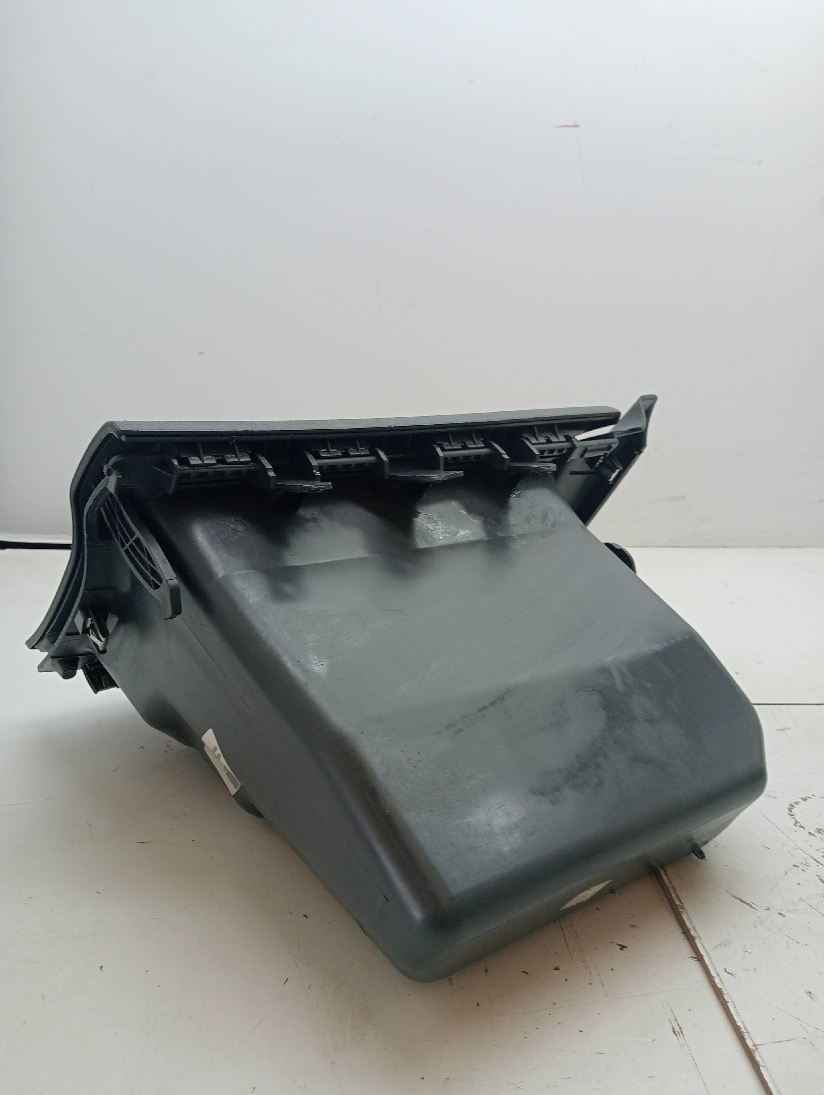 Guantera FORD KA (CCU) 2