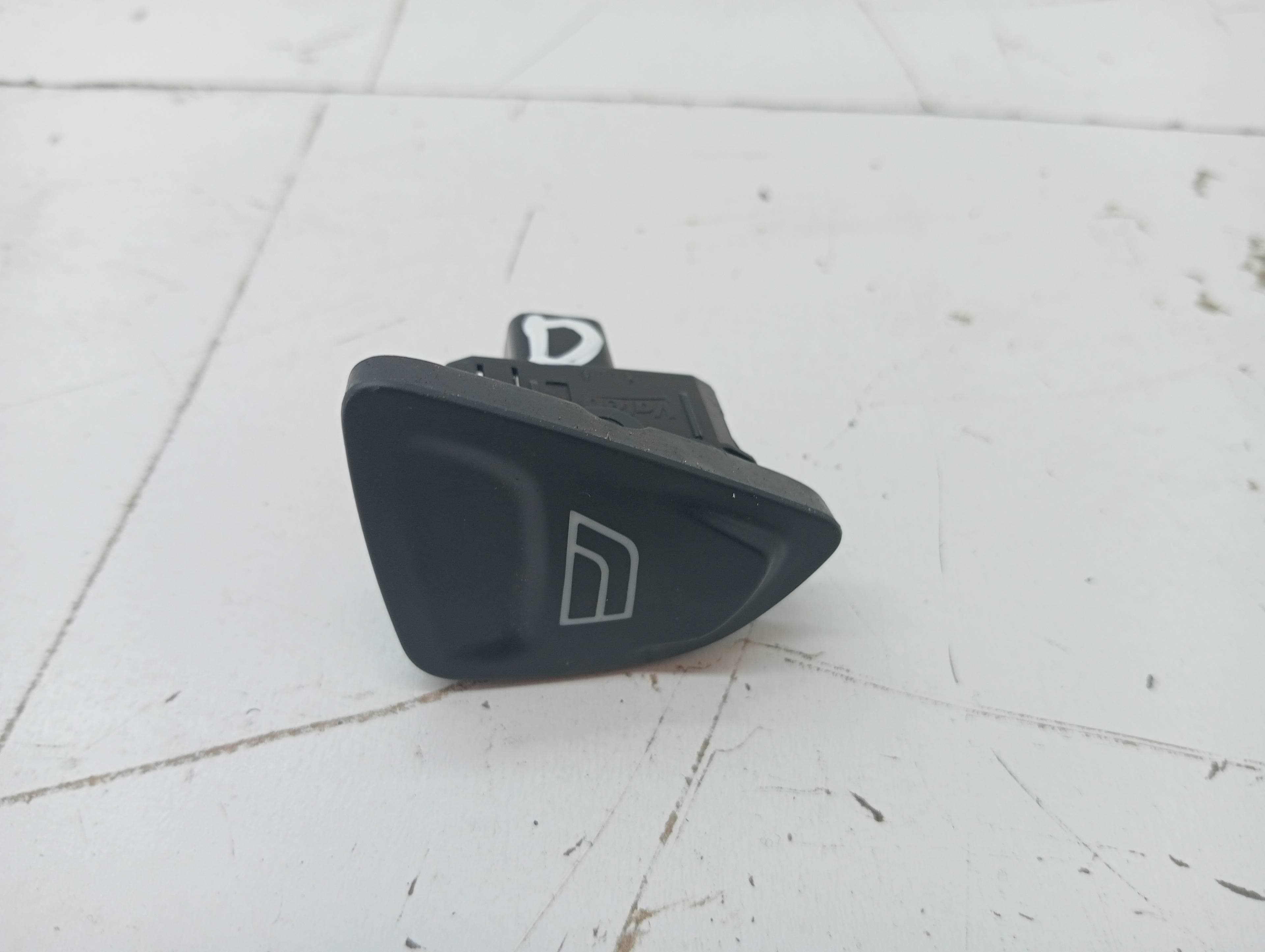 Mando elevalunas delantero derecho FORD KA (CCU)