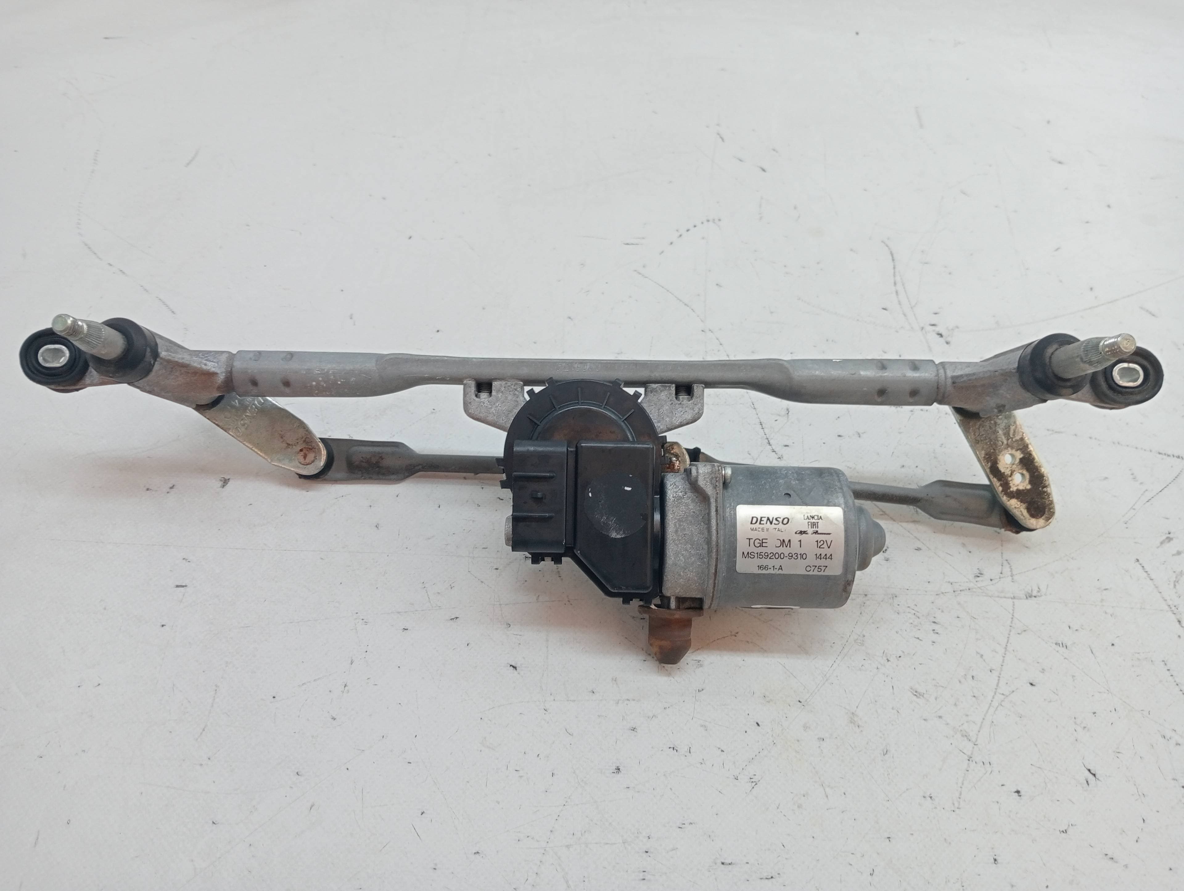 Motor limpia delantero FORD KA (CCU) 2