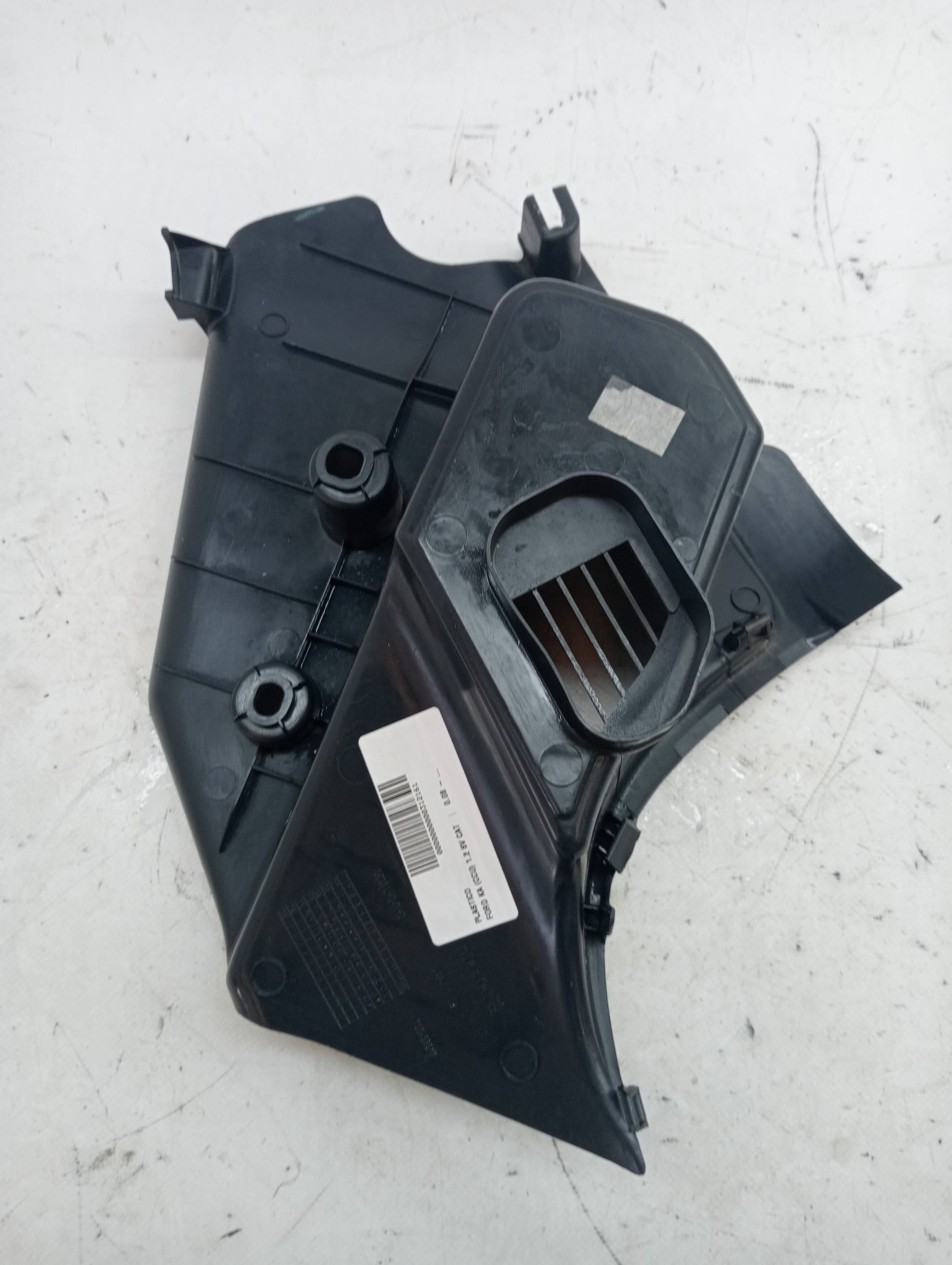 Plastico FORD KA (CCU) 2