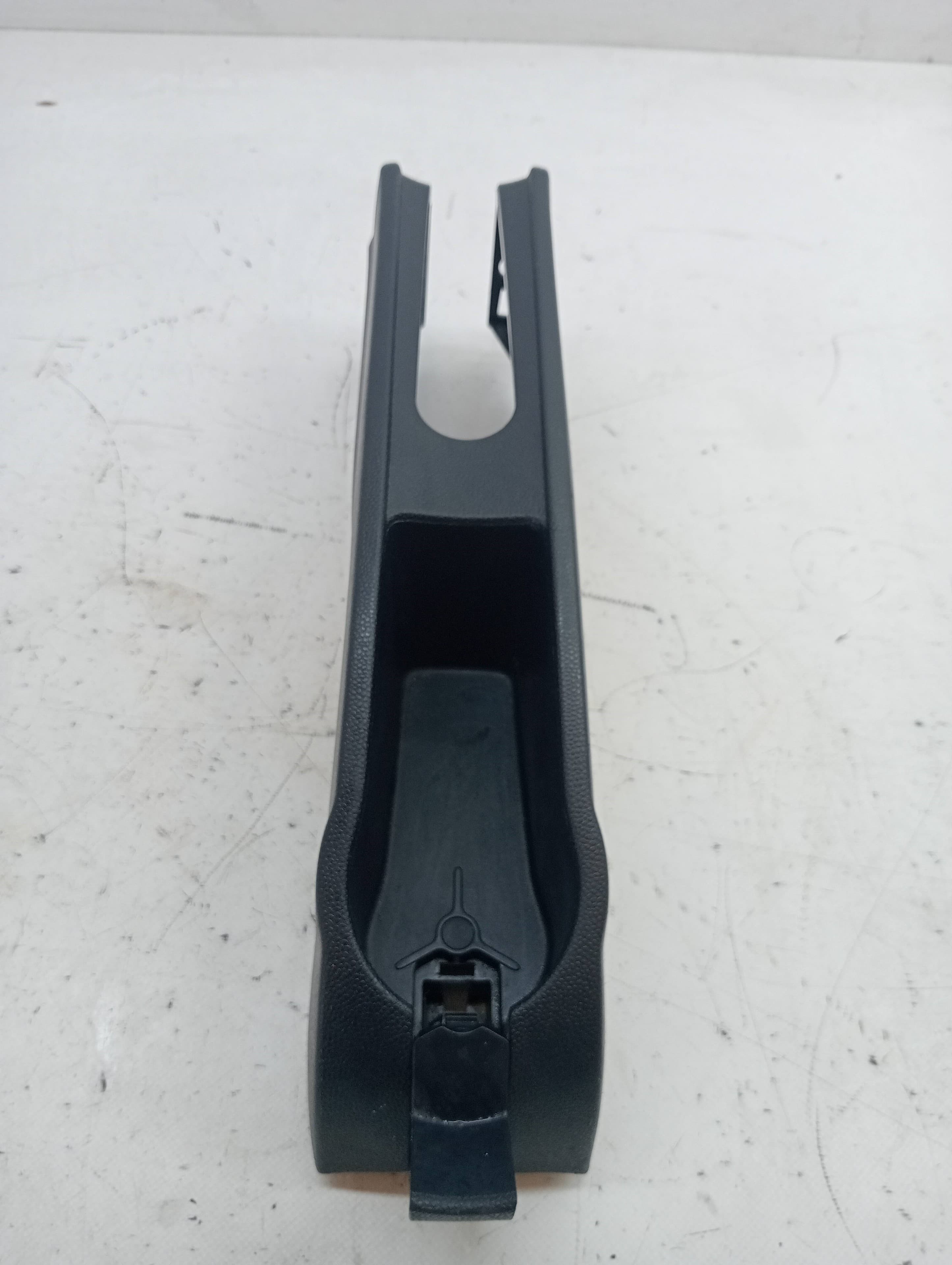 Plastico FORD KA (CCU)