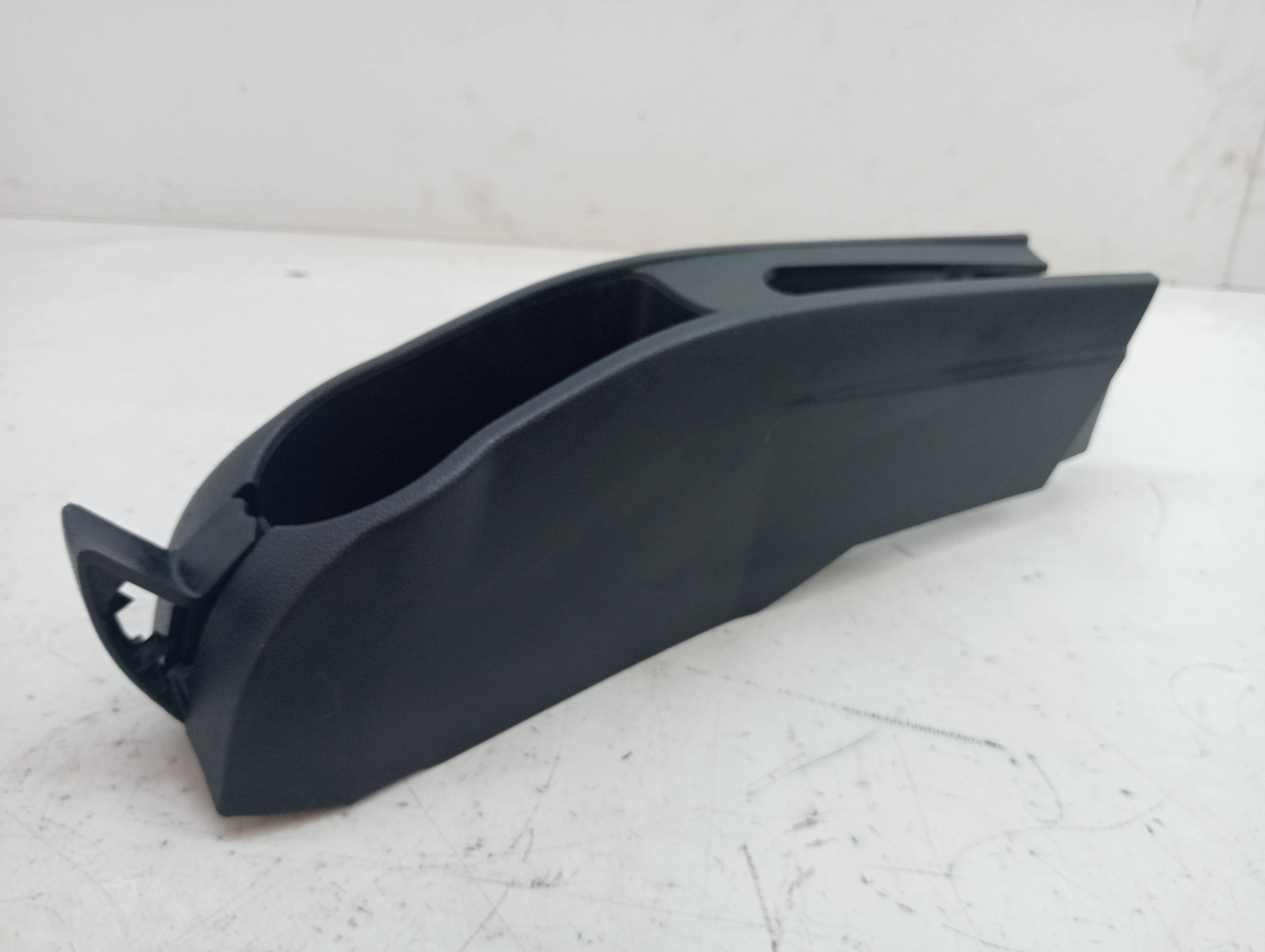 Plastico FORD KA (CCU) 3
