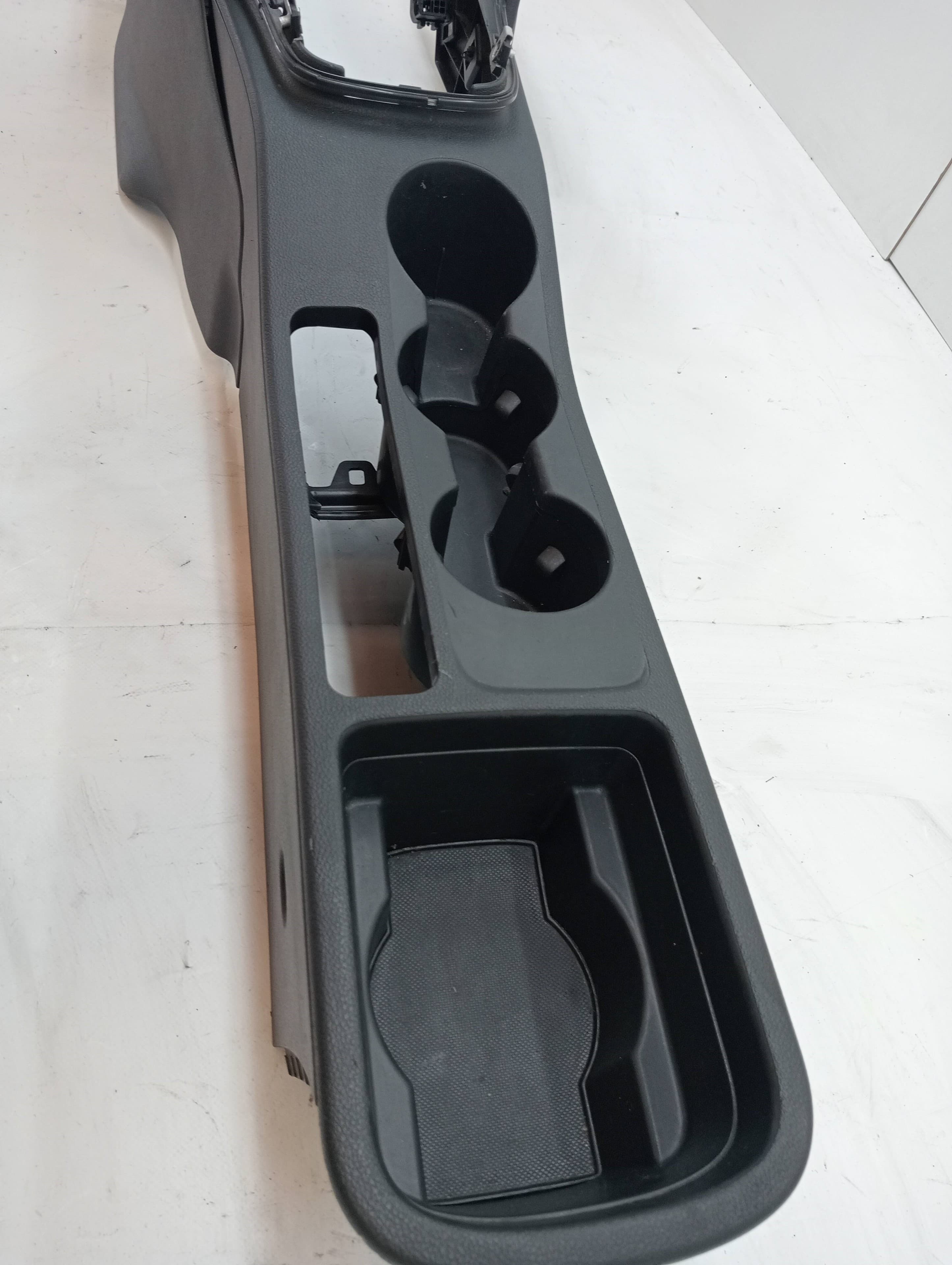 Consola central OPEL ASTRA J LIM. 3