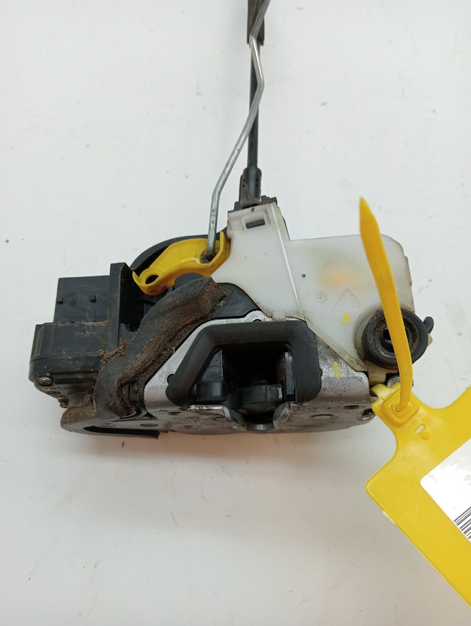 Cerradura puerta trasera izquierda OPEL ASTRA J LIM.