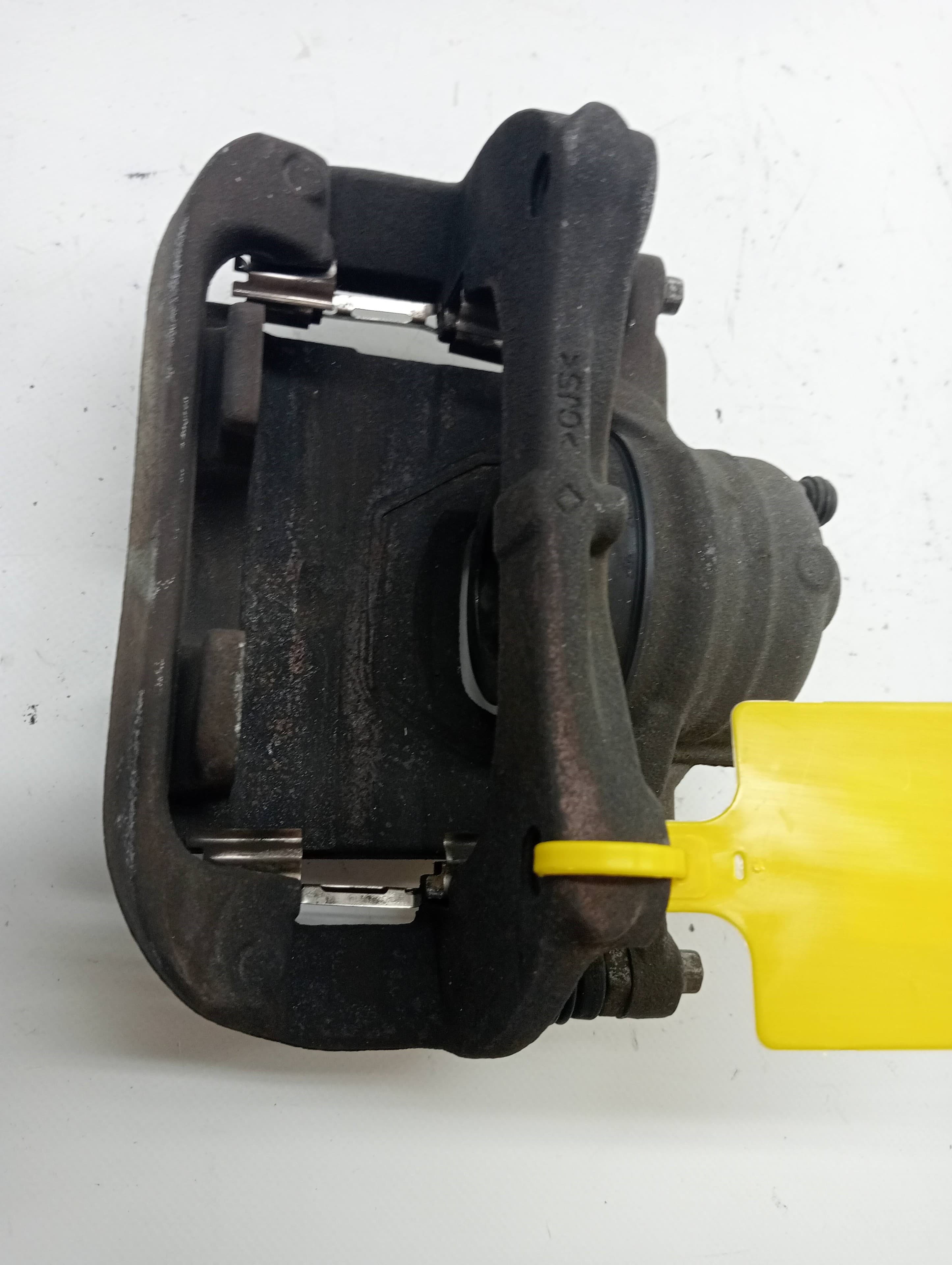 Recambio OPEL ASTRA J LIM. ref. 95522602