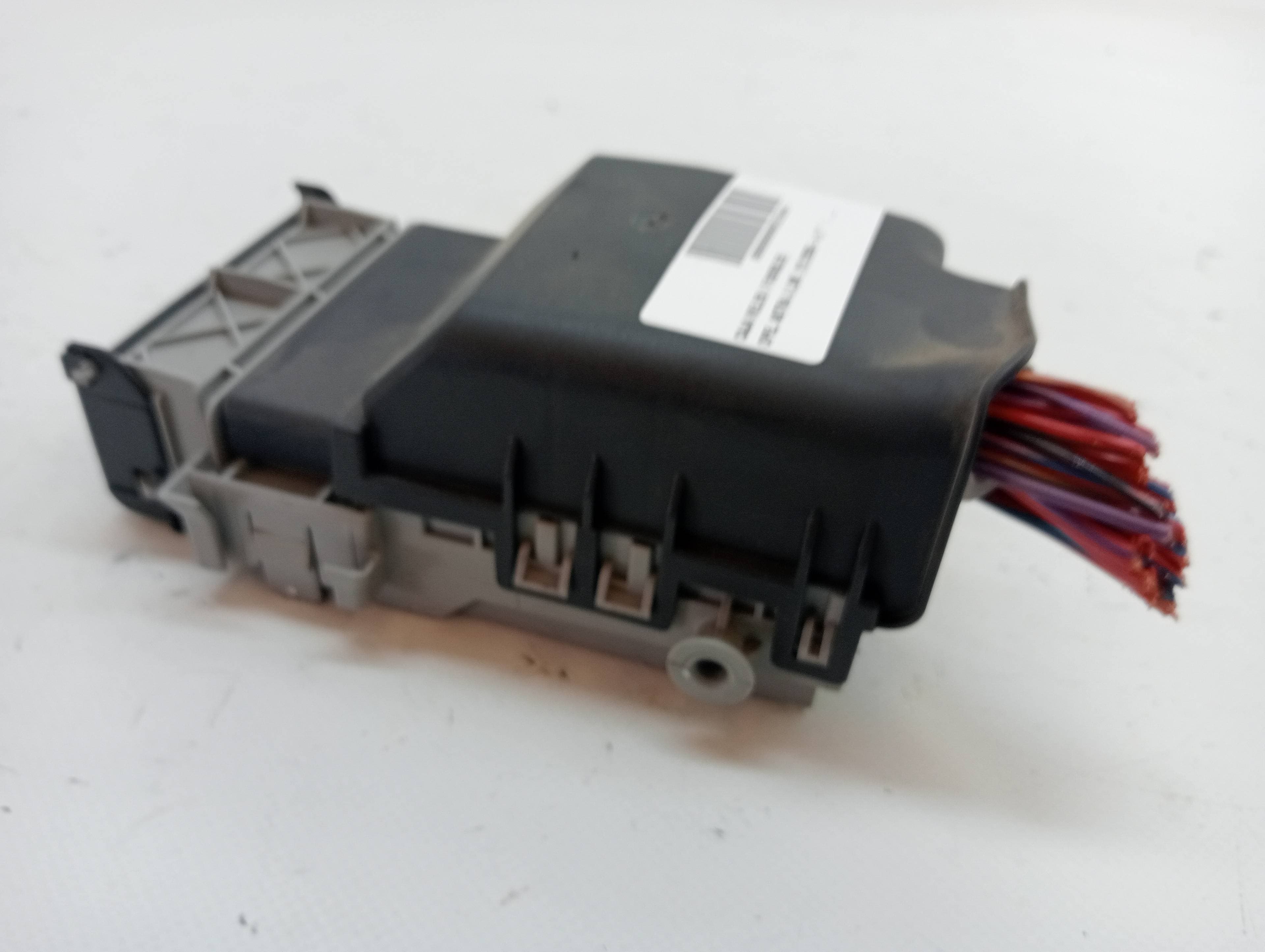 Caja reles / fusibles OPEL ASTRA J LIM.