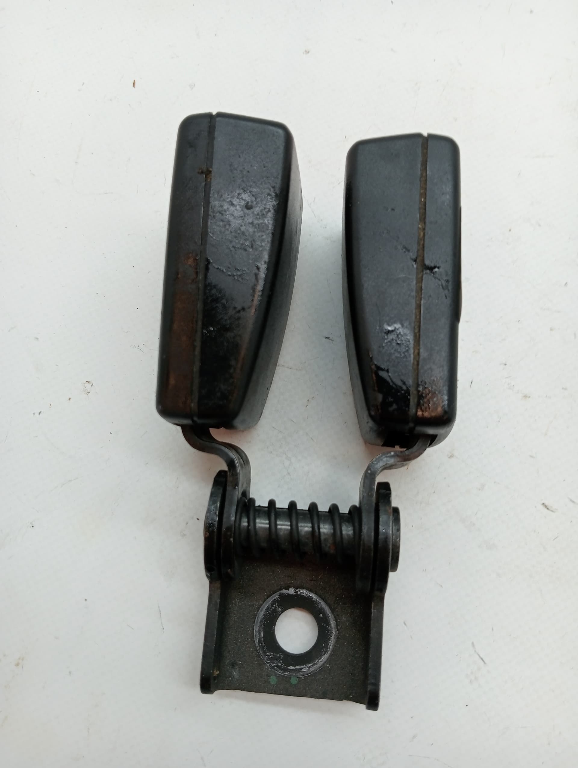 Enganche cinturon OPEL ASTRA J LIM.