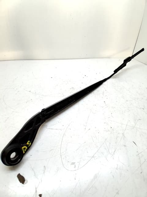 Brazo limpia delantero derecho FIAT 500E