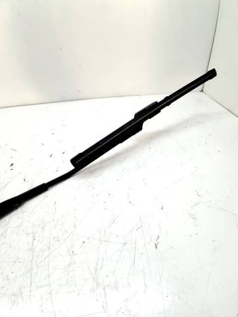 Brazo limpia delantero derecho FIAT 500E 2