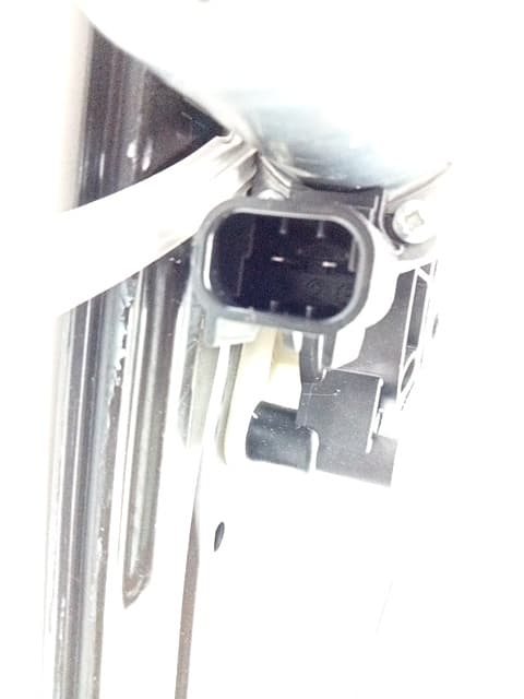 Elevalunas delantero izquierdo FIAT 500E 3