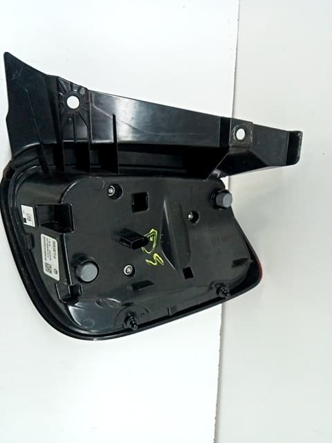 Piloto trasero izquierdo FIAT 500E 4