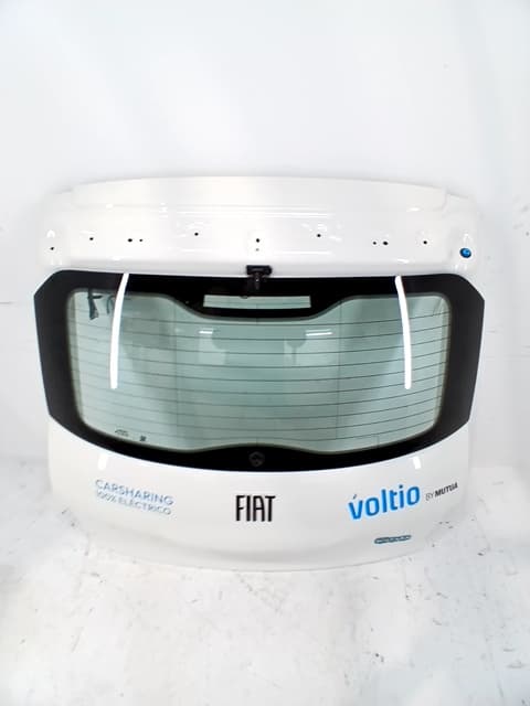 Porton trasero FIAT 500E 3