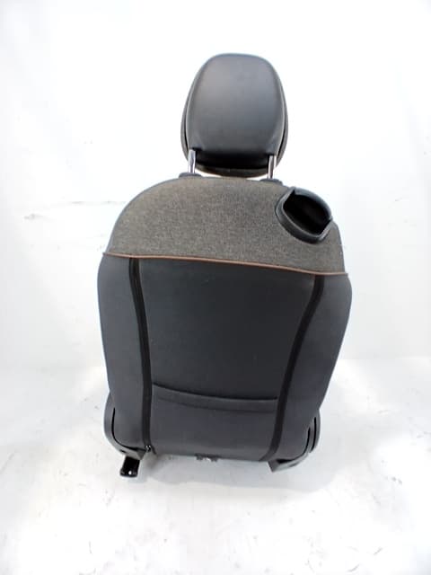Asiento delantero derecho FIAT 500E 2