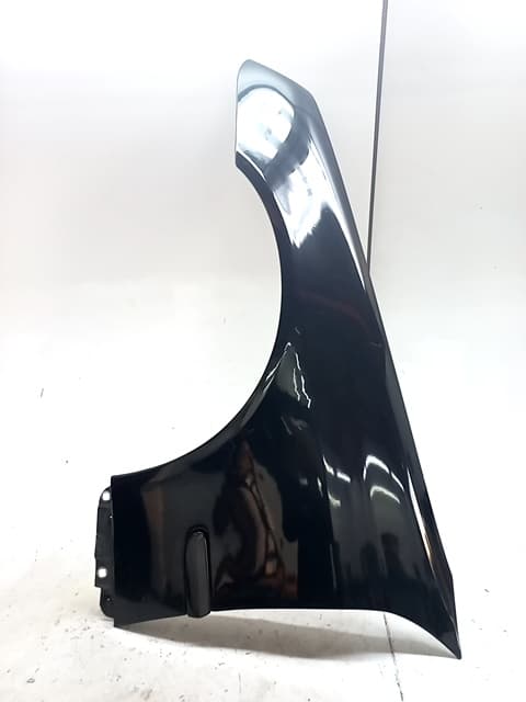 Aleta delantera izquierda MERCEDES-BENZ CLASE C (W203) 3