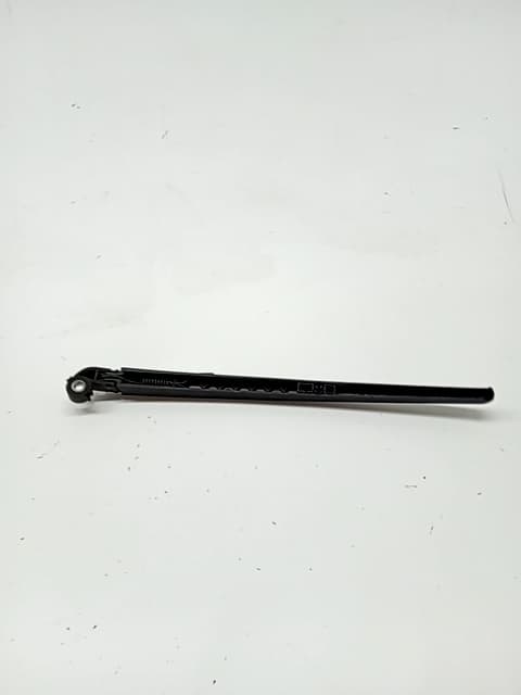 Brazo limpia trasero AUDI A3 (8P) 2