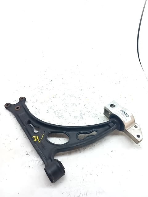Brazo suspension inferior delantero derecho AUDI A3 (8P) 2