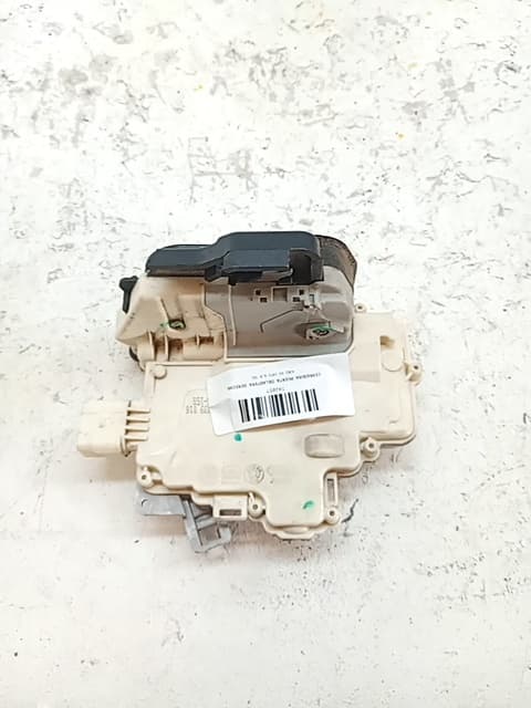 Cerradura puerta delantera derecha AUDI A3 (8P) 2