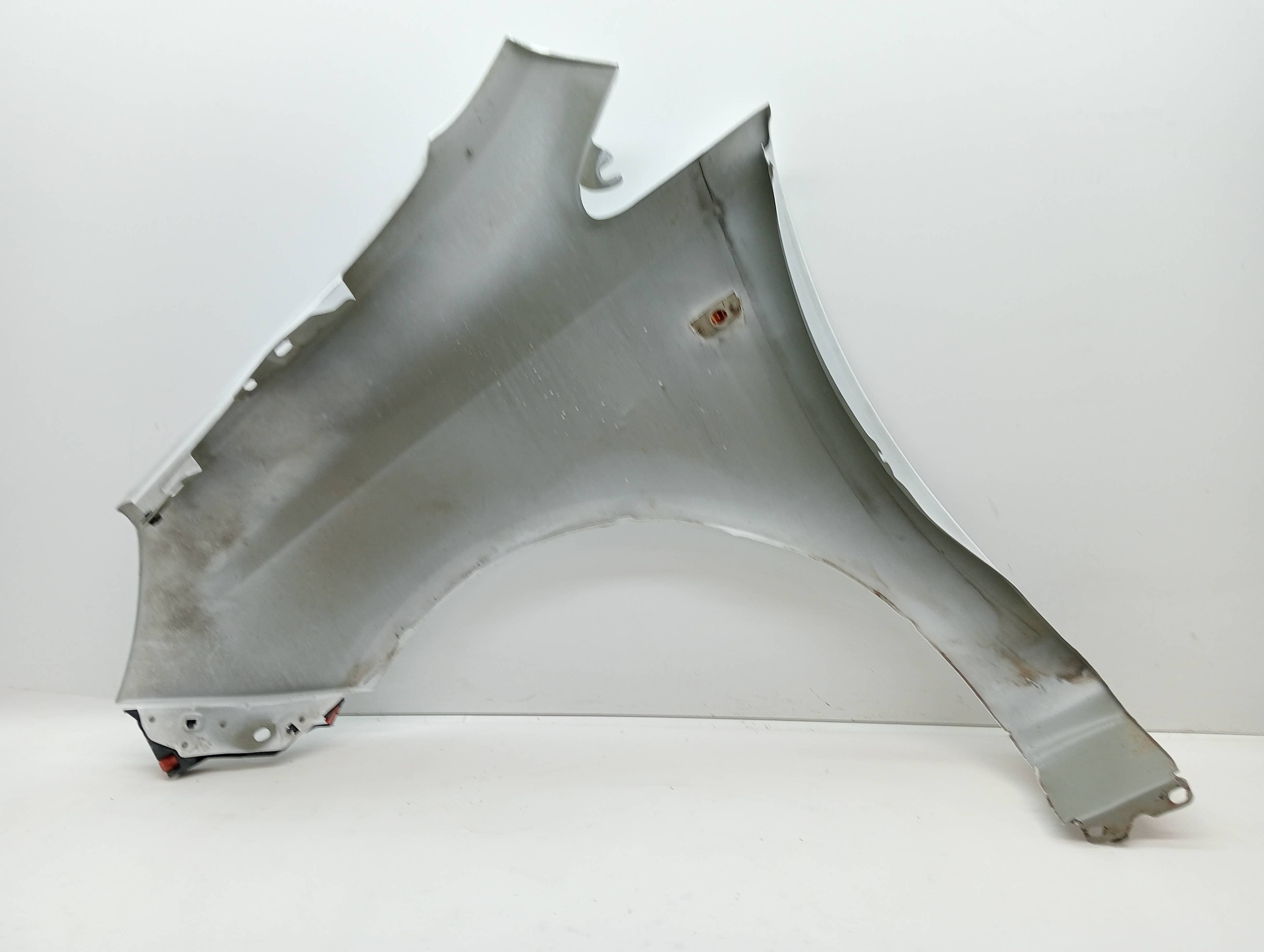Aleta delantera derecha OPEL CORSA D 2