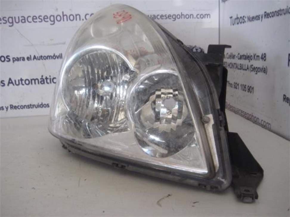 Faro derecho TOYOTA COROLLA VERSO (R1)