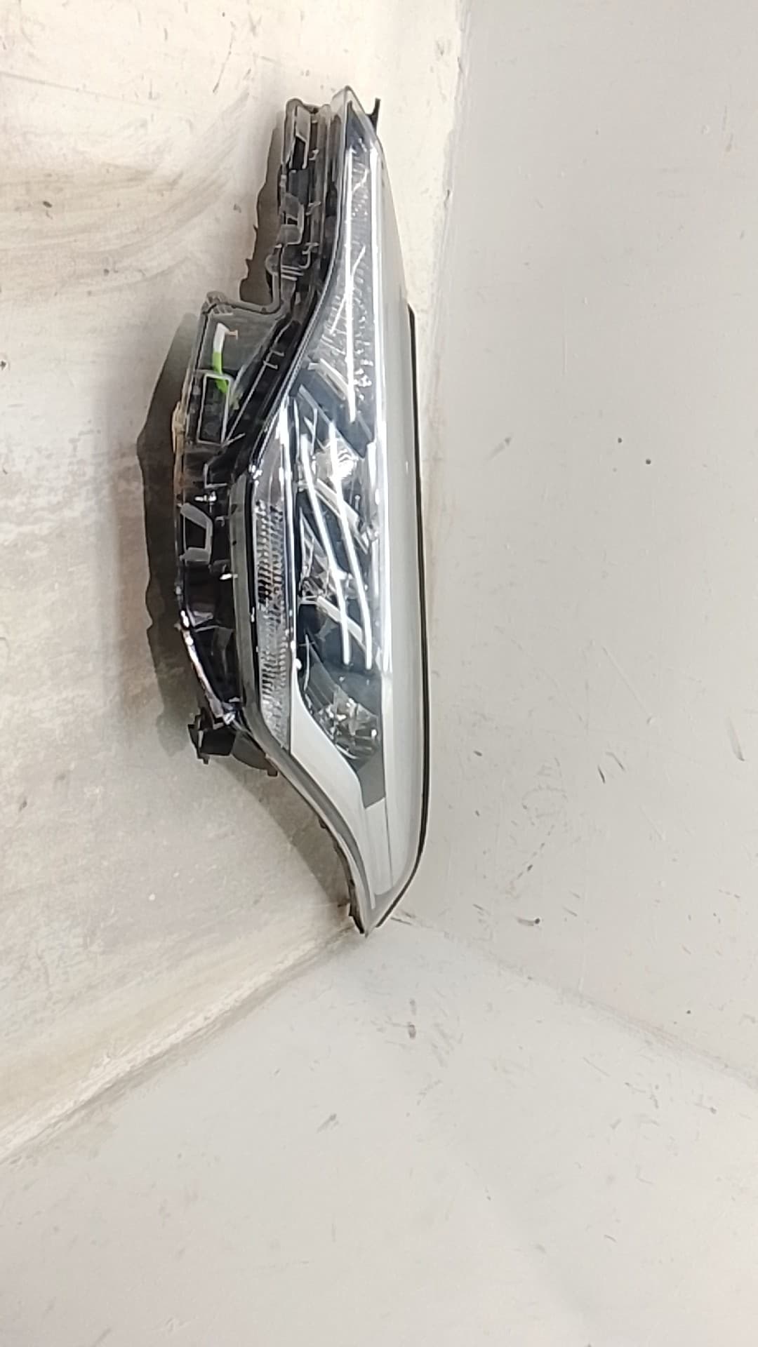 Faro izquierdo TOYOTA C-HR