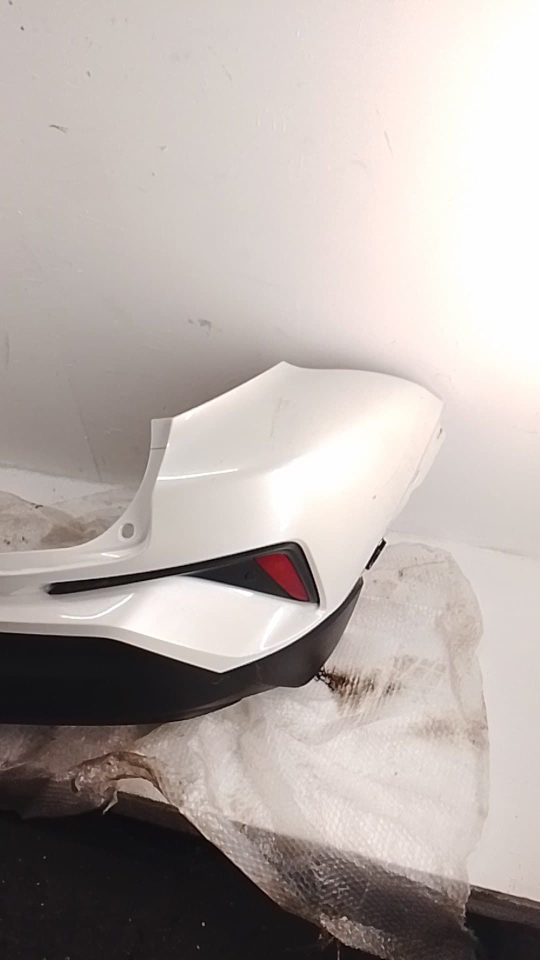 Paragolpes trasero TOYOTA C-HR 5