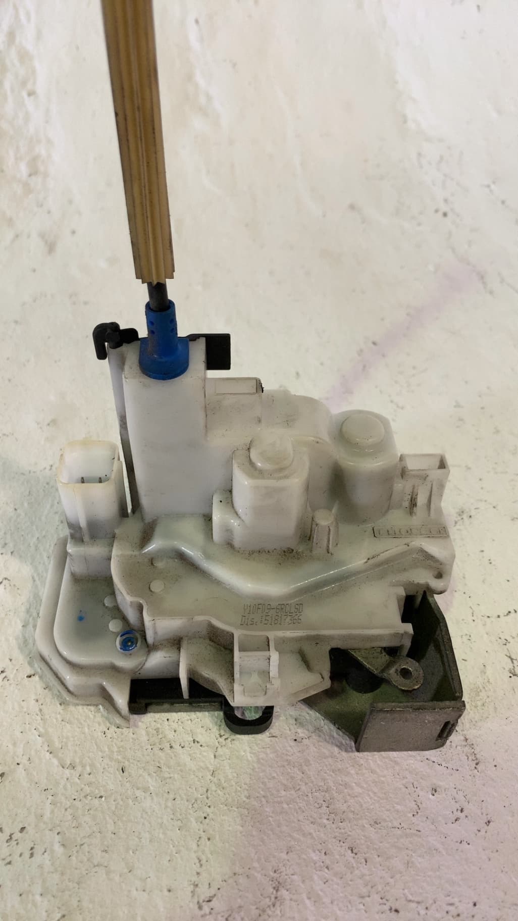 Cerradura puerta delantera derecha FIAT DOBLO 3