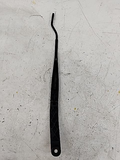 Brazo limpia delantero izquierdo HYUNDAI SONATA (NF)