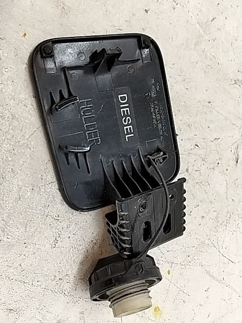 Tapa exterior combustible HYUNDAI SONATA (NF)