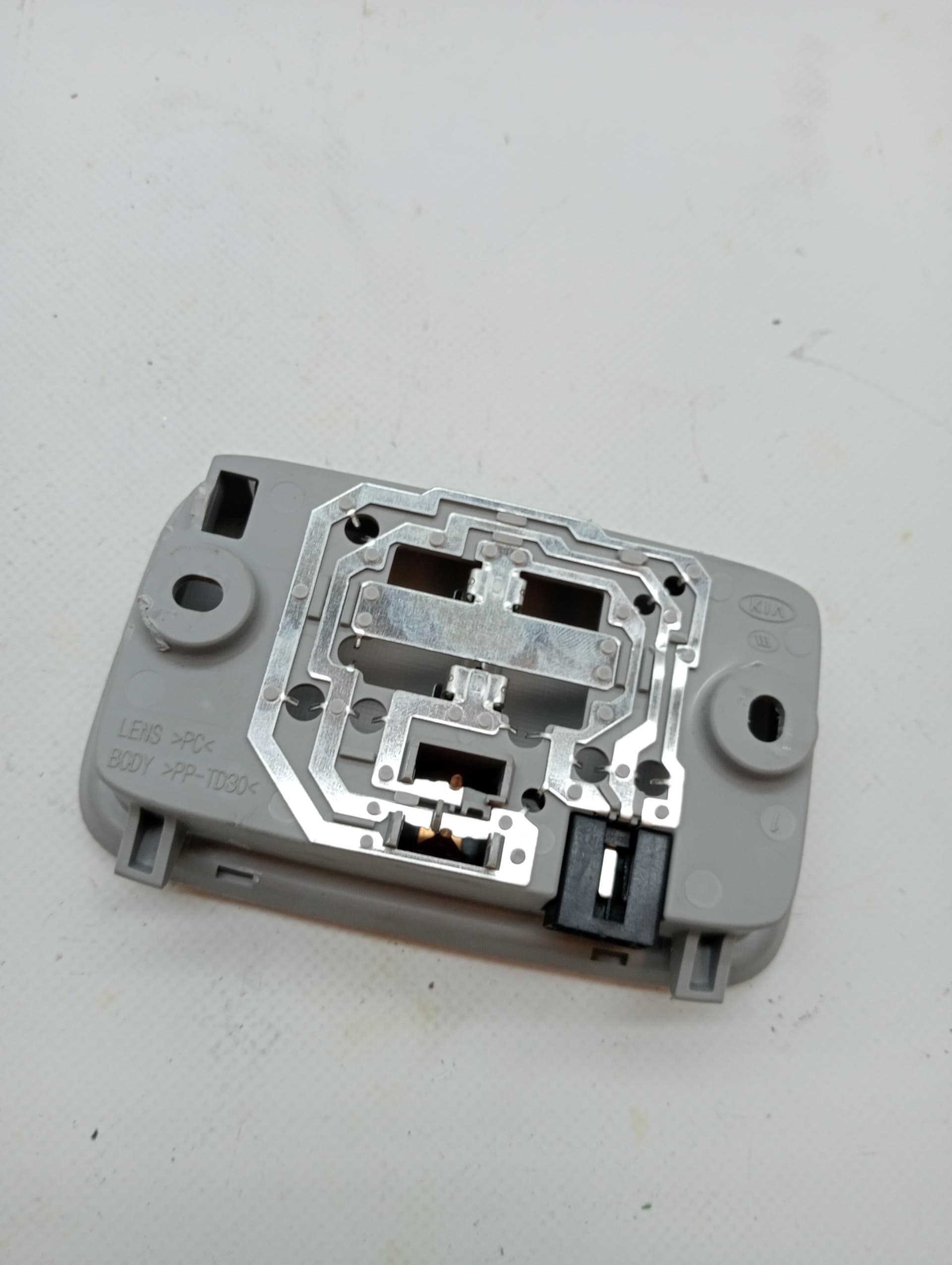 Luz interior KIA PICANTO (JA) 3