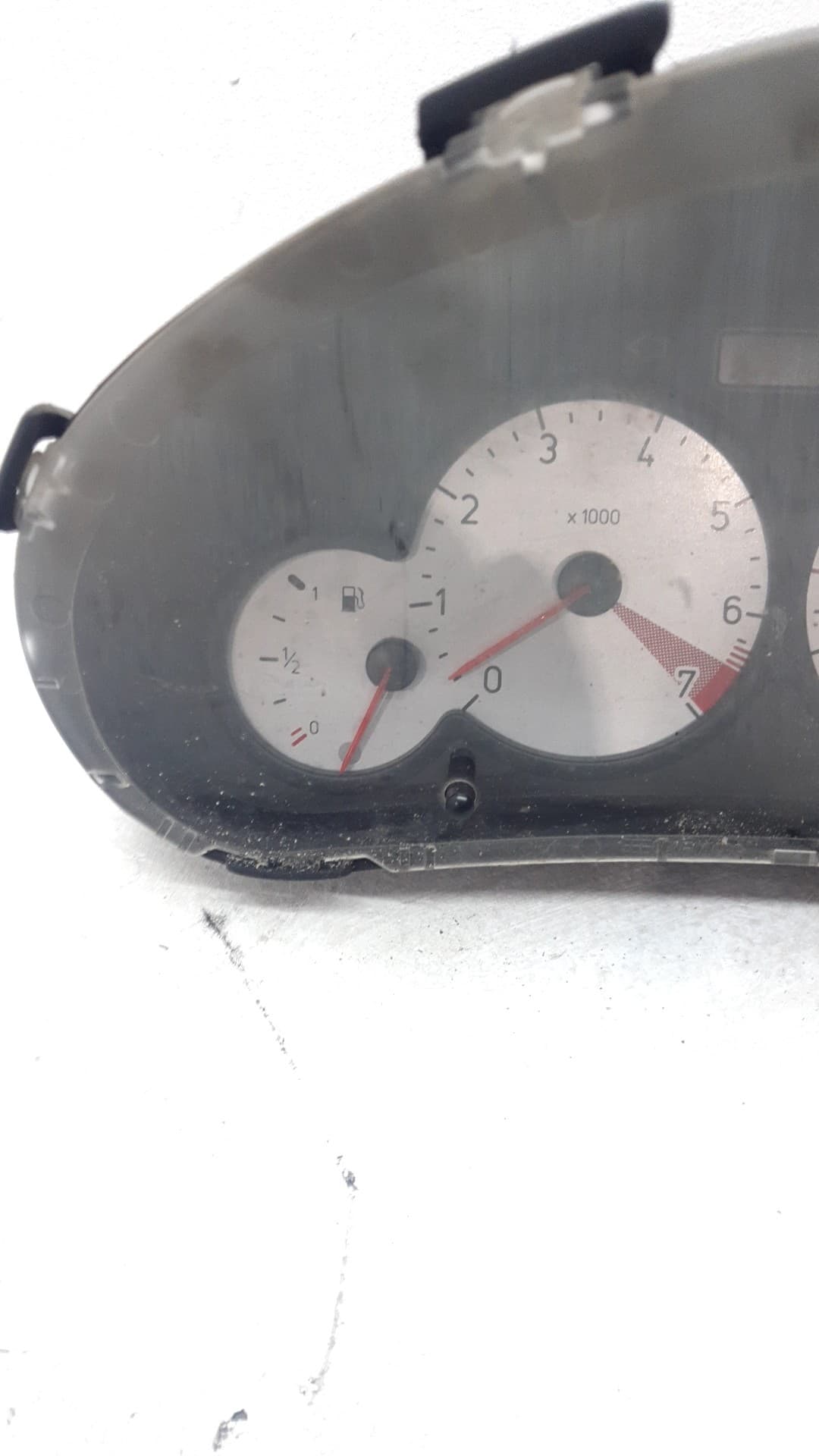 Cuadro instrumentos PEUGEOT 206 BERLINA 5
